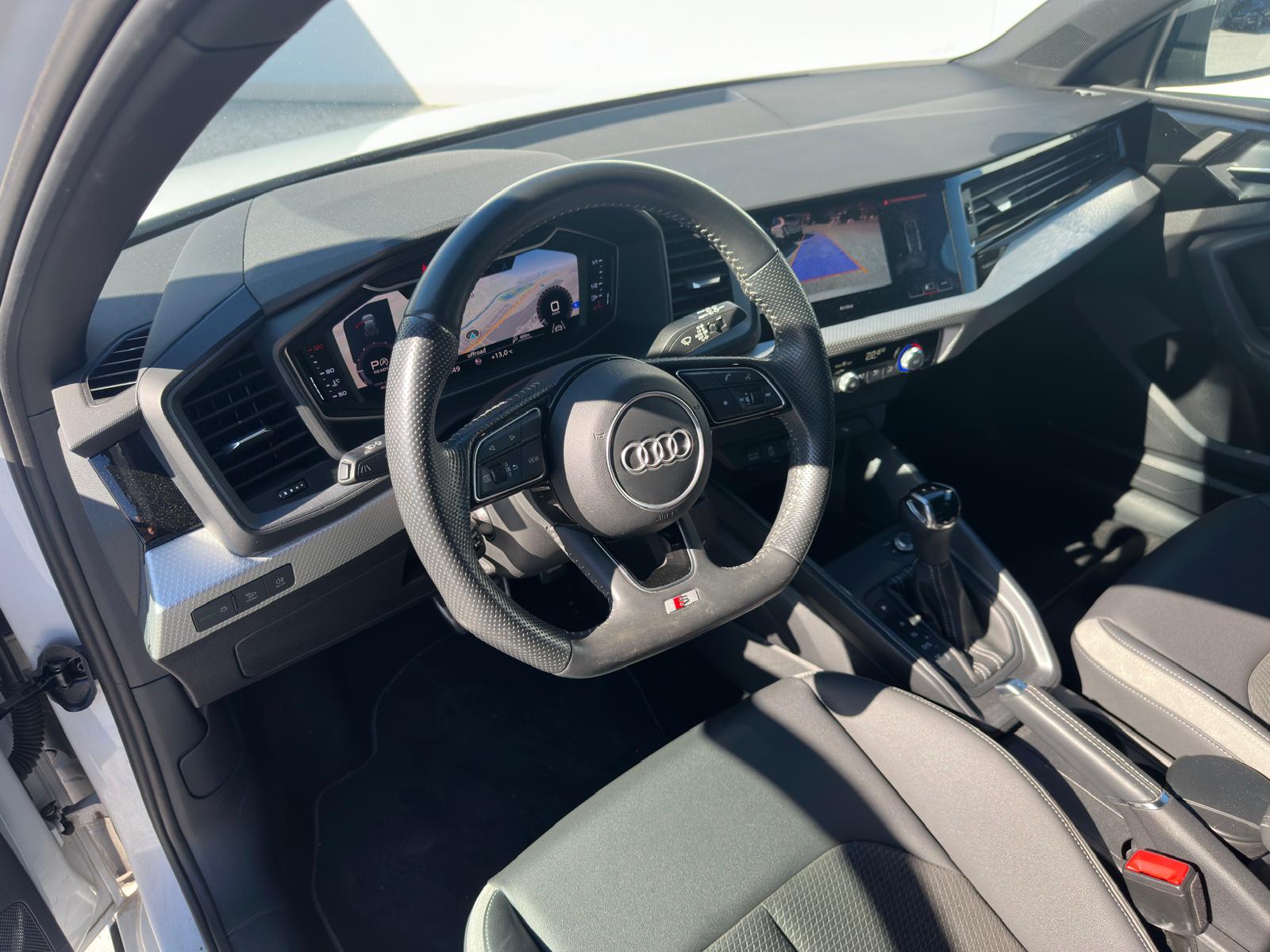 AUDI A1 City Carver 30 TFSI S-tronic-image-7