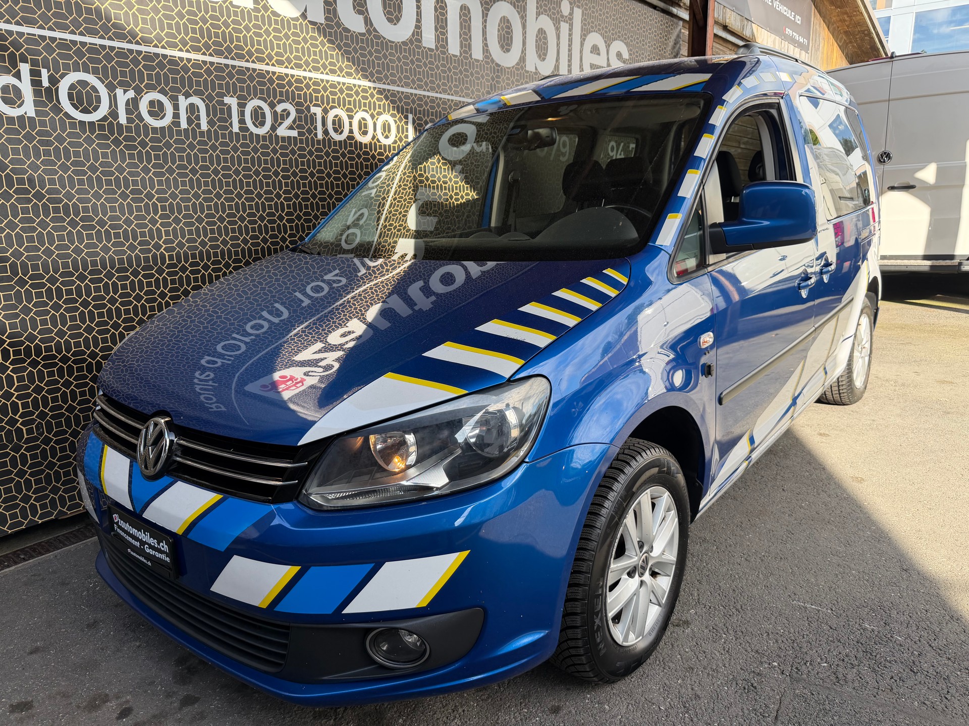 VW Caddy 1.6TDI Transport personnes-image-2