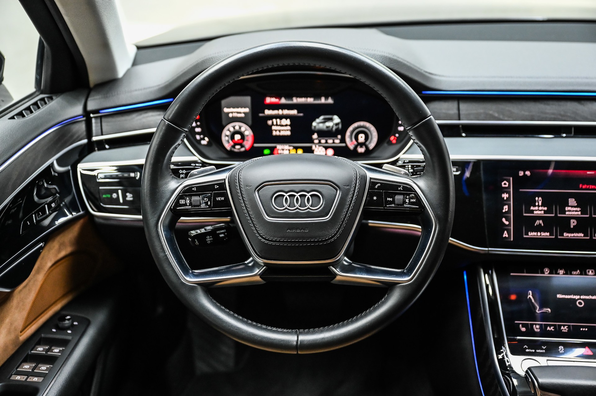 AUDI A8 L 55 TFSI quattro-image-18