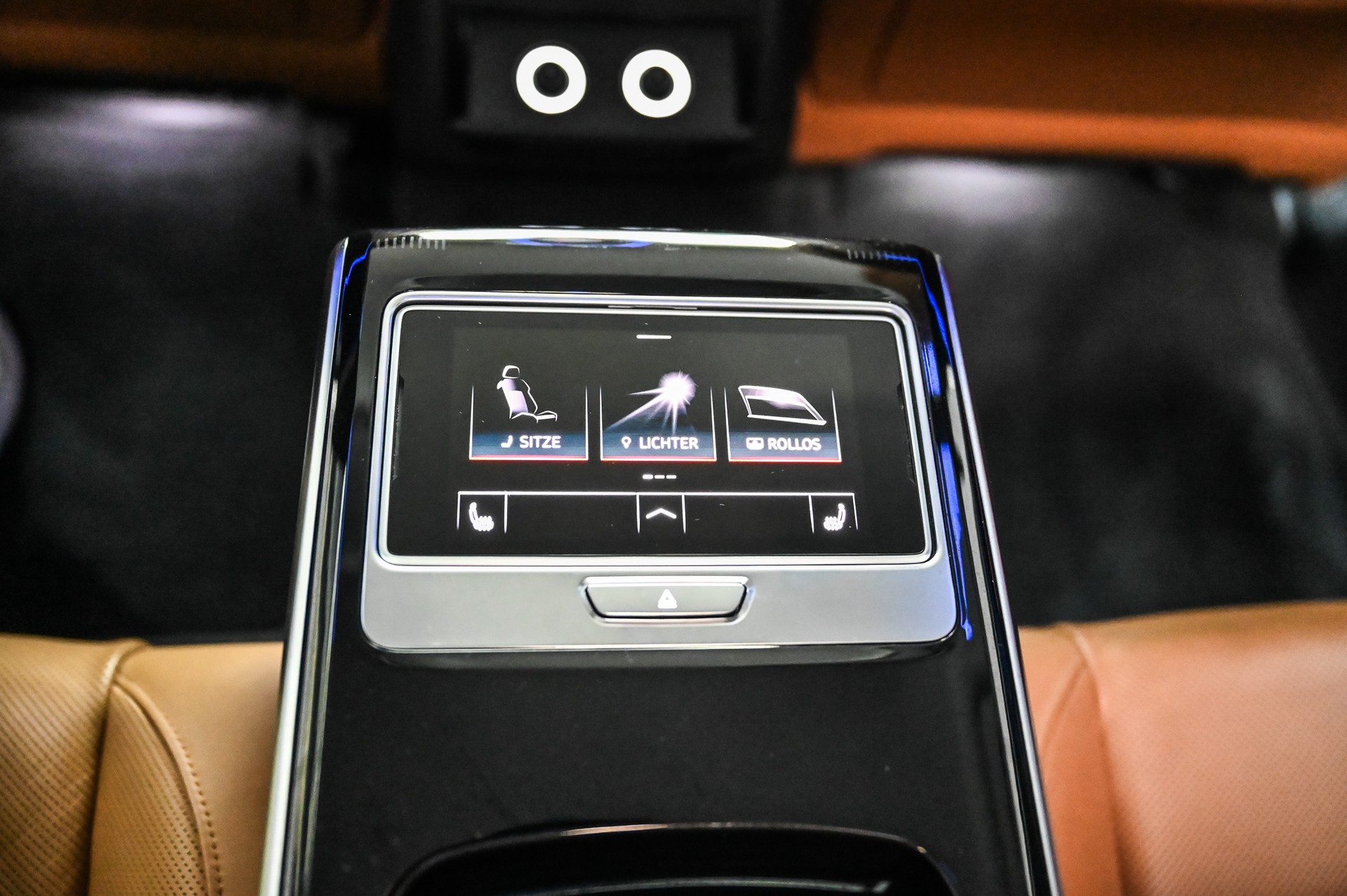 AUDI A8 L 55 TFSI quattro-image-39