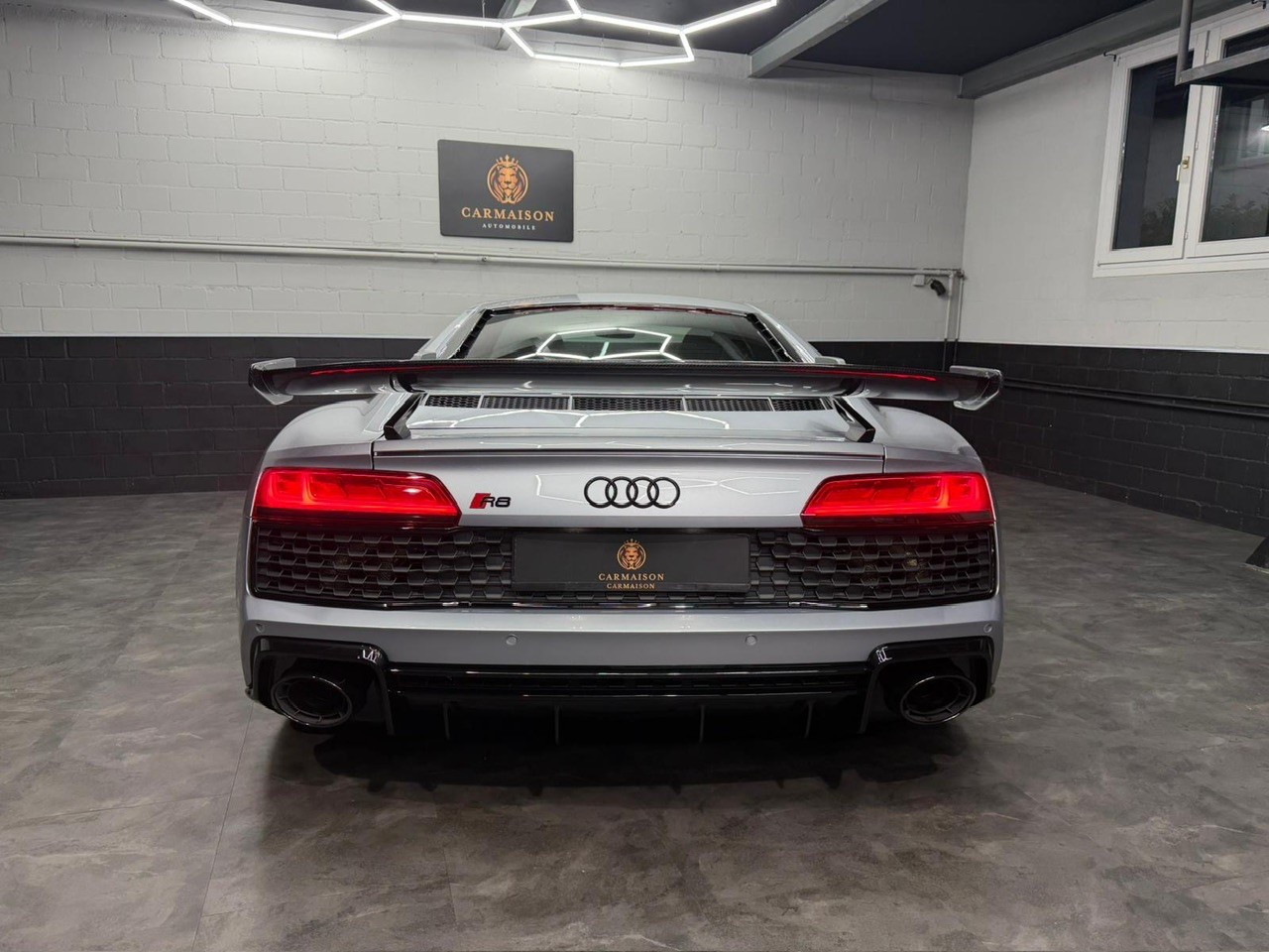 AUDI R8 Coupé RWD S-Tronic | Carbon Heckspoiler-image-9