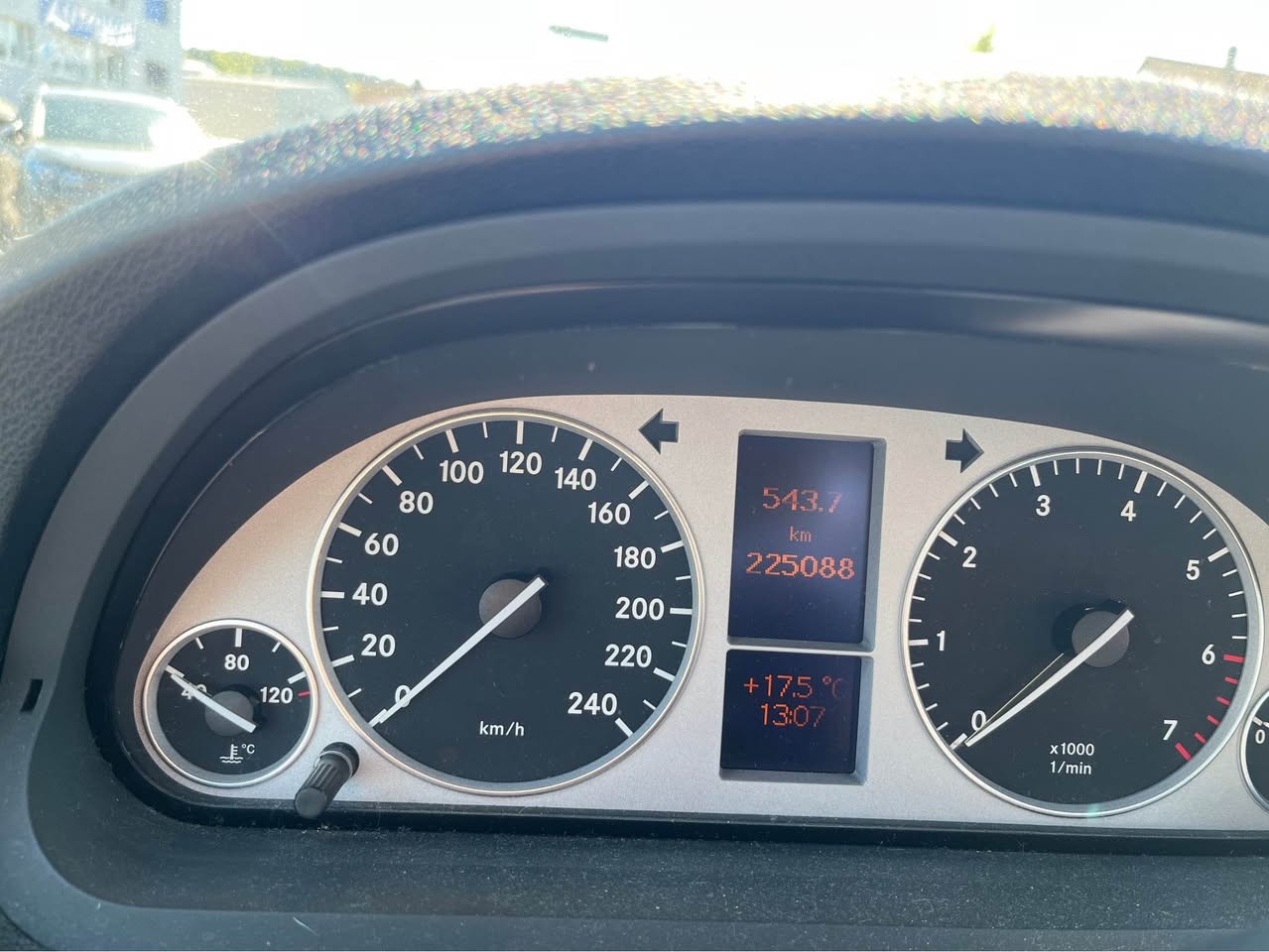 MERCEDES-BENZ B 170-image-8