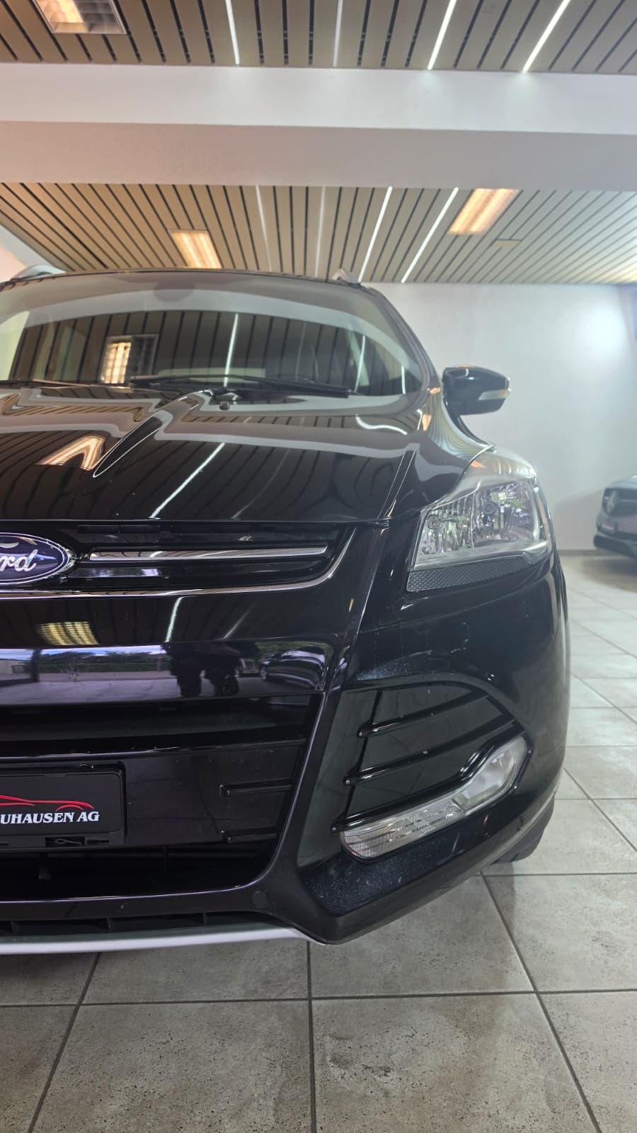 FORD Kuga 2.0 TDCi Titanium 4WD PowerShift, FRISCH AB MFK UND FRISCH AB SERVICE-showroom-element-2