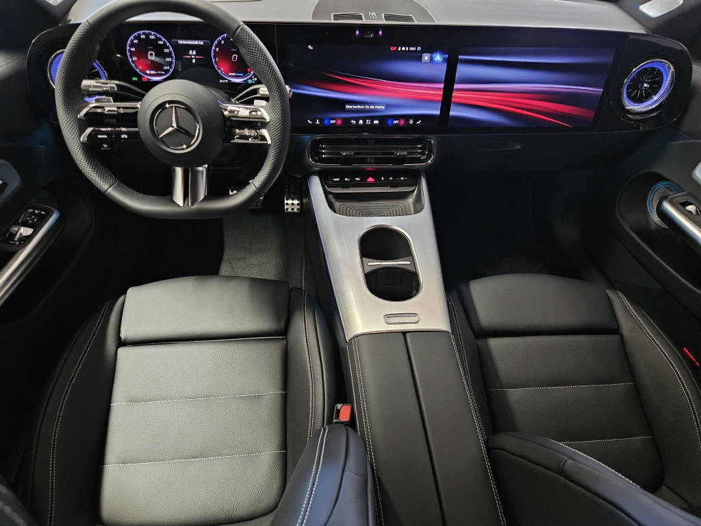 MERCEDES-BENZ CLA 220 4Matic AMG Line Shooting Brake-image-7