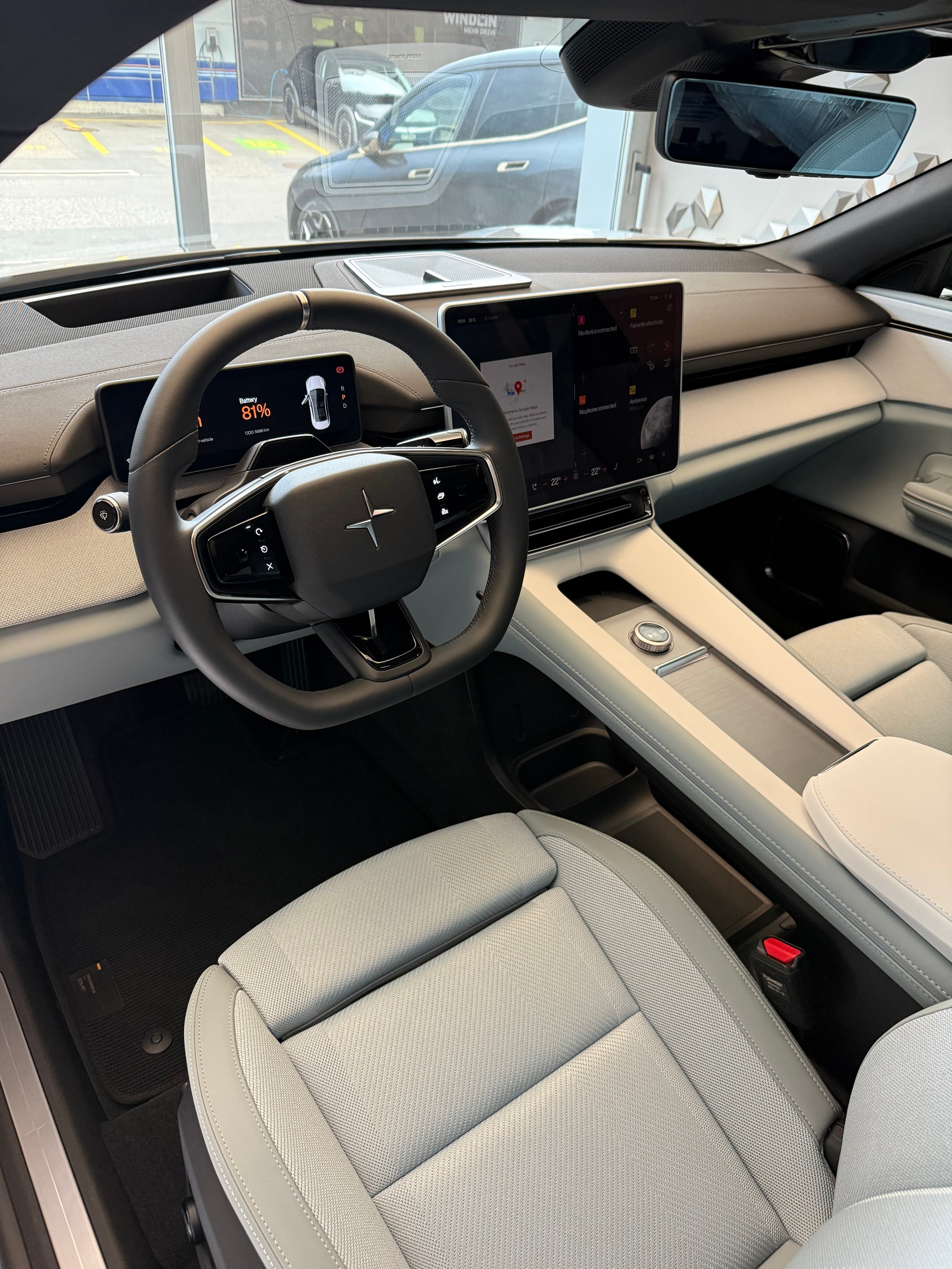 POLESTAR Polestar 4 Long Range Single 100kWh Plus-showroom-element-3