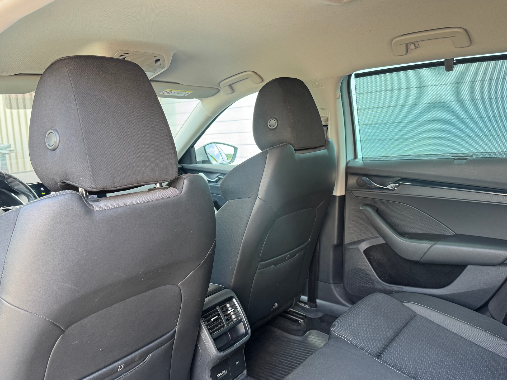SKODA Octavia Combi 1.5 TSI ACT EVO Ambition-image-7