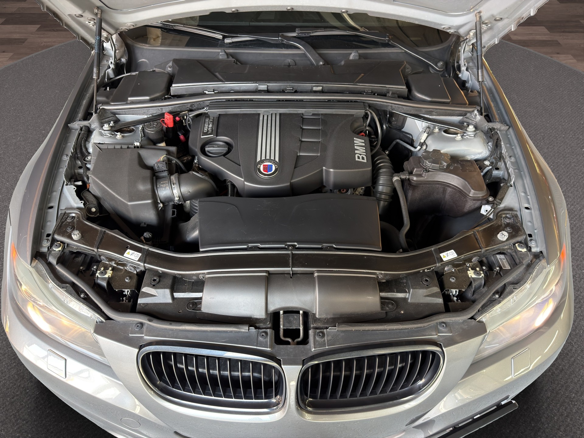BMW-ALPINA D3 BiTurbo NR.358 Touring 2.0d Panorama Dach-image-8