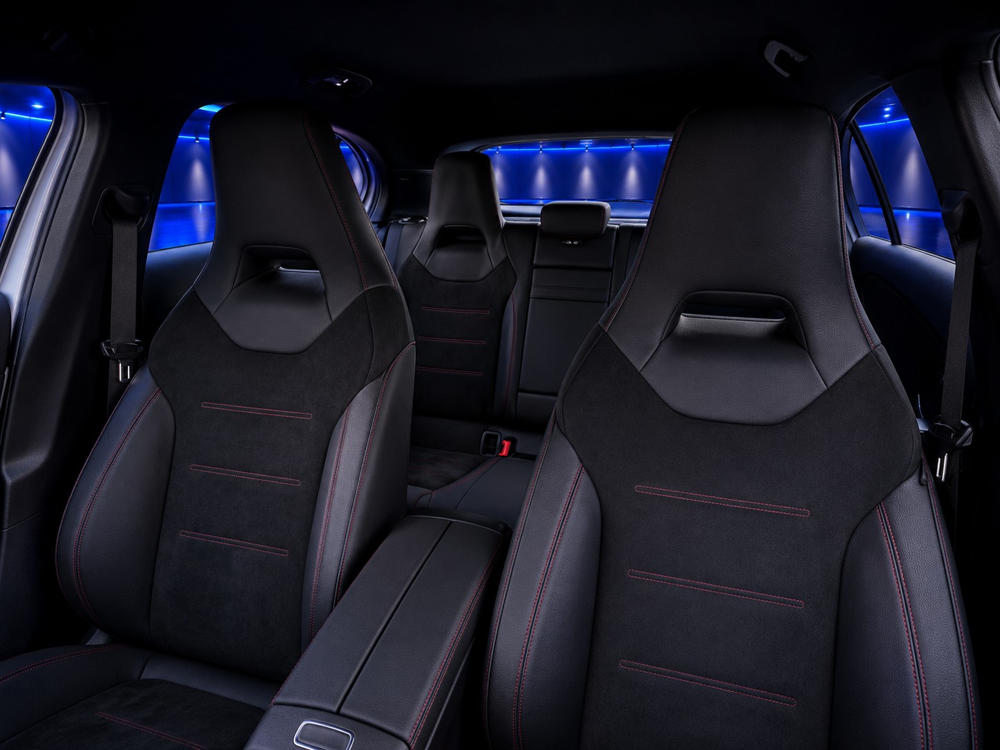 MERCEDES-BENZ A 250-image-12