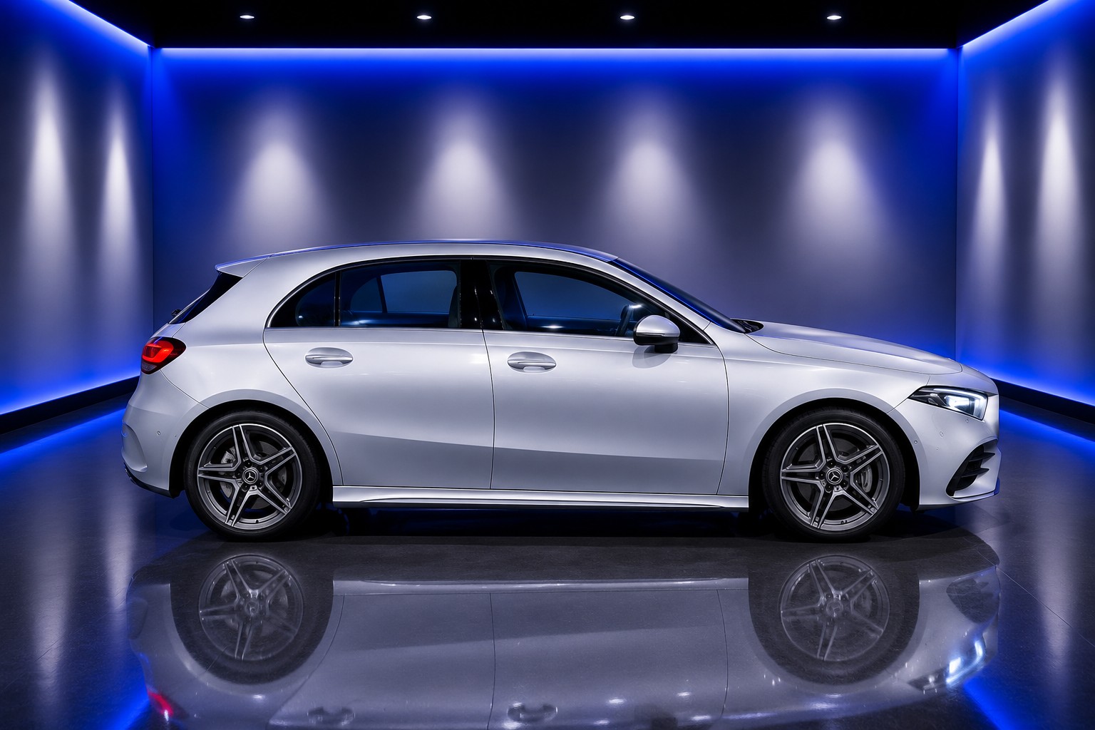 MERCEDES-BENZ A 250-image-6
