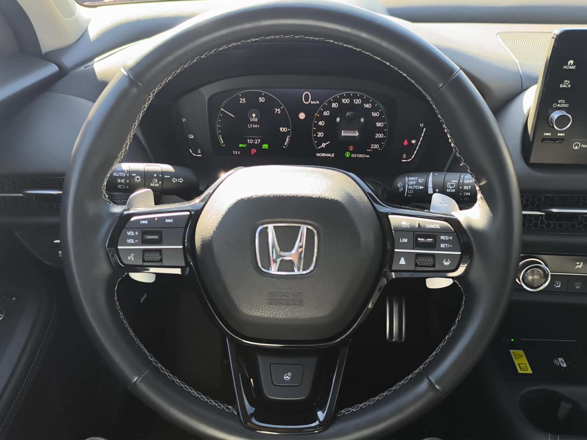 HONDA ZR-V 2.0 i-MMD Advance-image-9