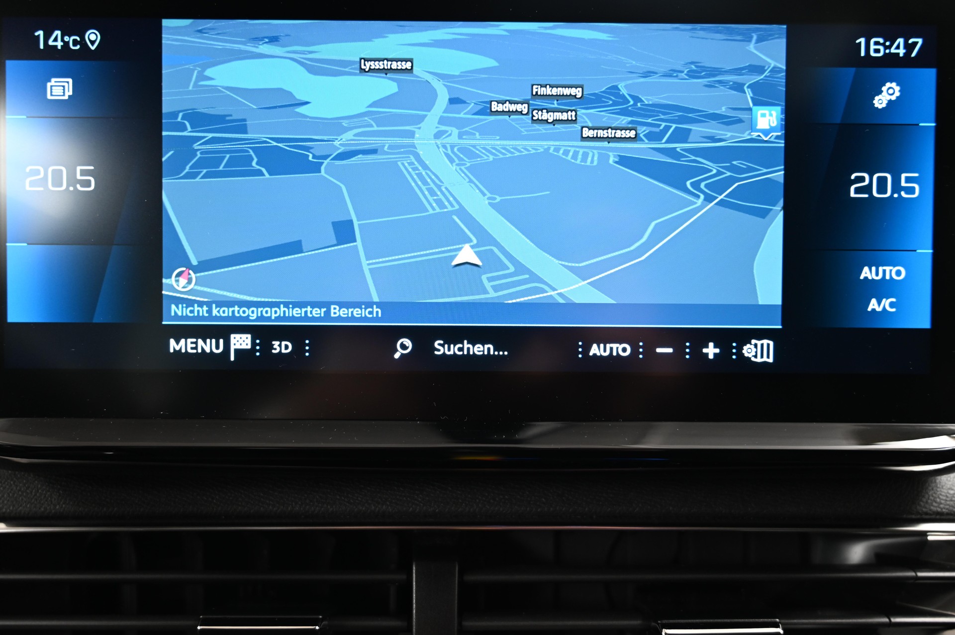 PEUGEOT 3008 1.2 PureTech GT Pack-image-11