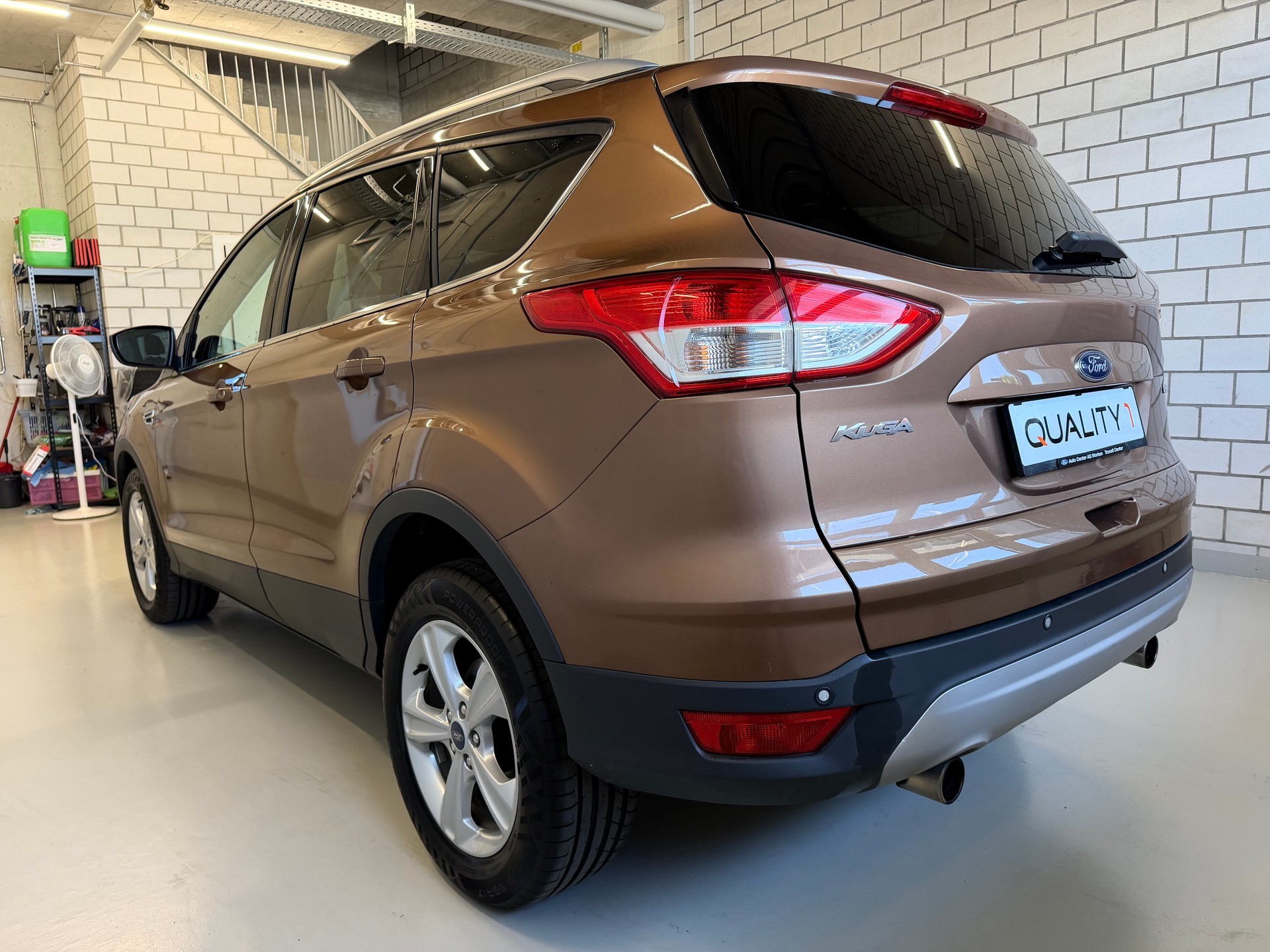 FORD Kuga 1.6 SCTi Titanium 2WD-showroom-element-3