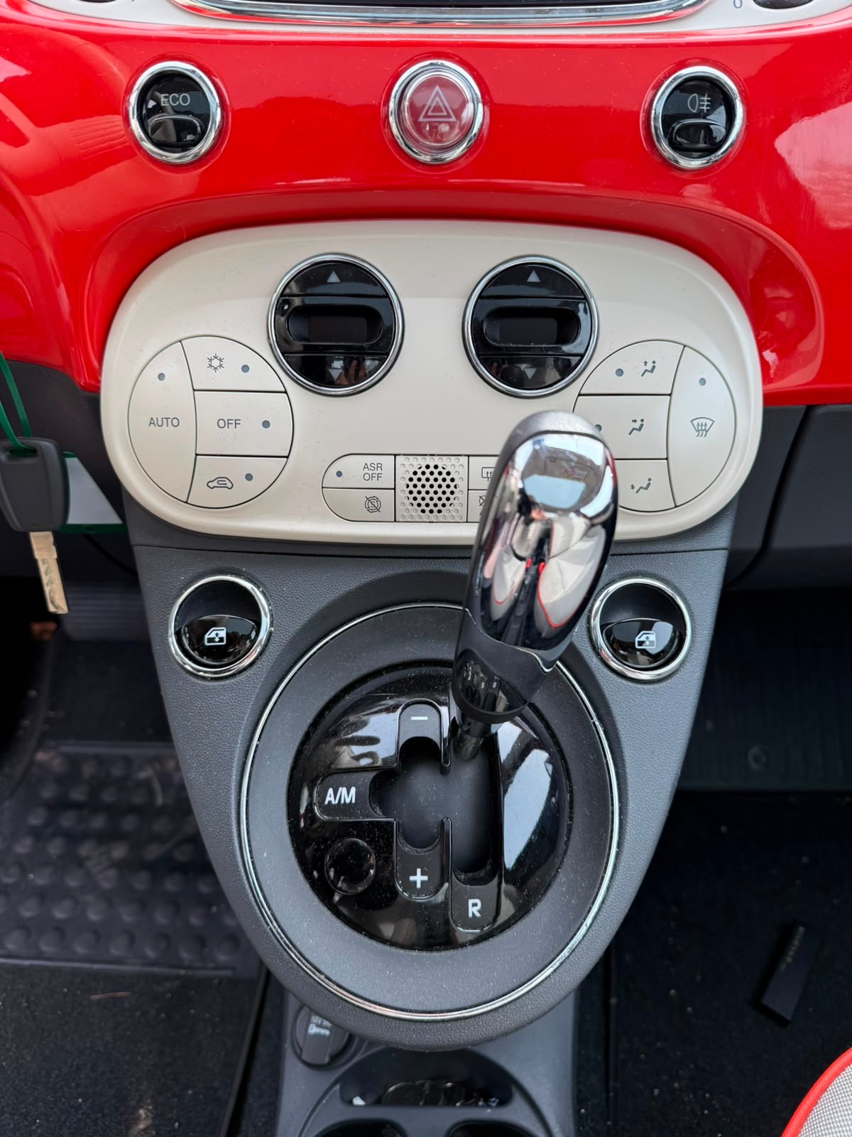 FIAT 500 0.9 Twinair Riva Dualogic-image-9