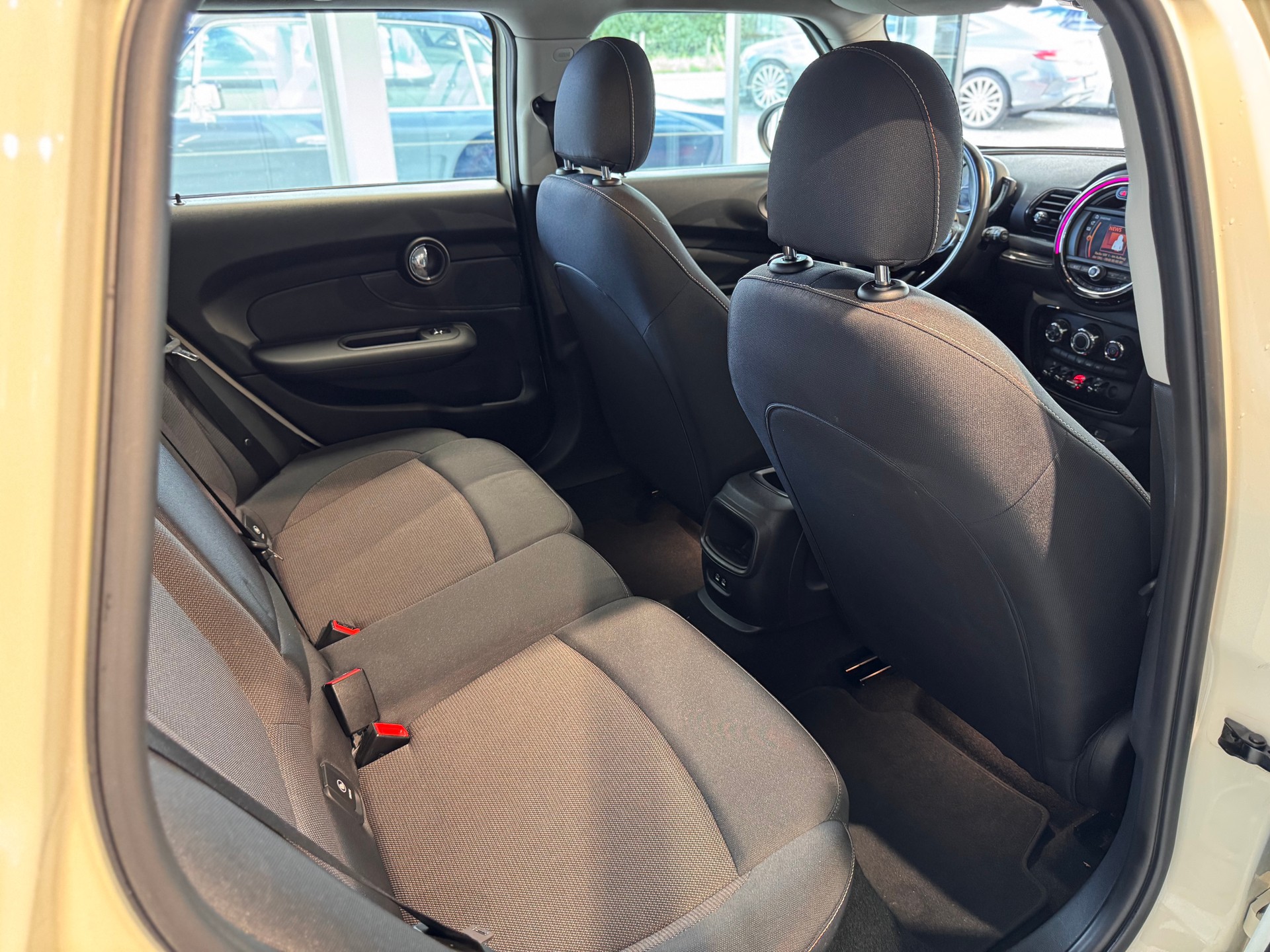MINI Clubman Cooper D Steptronic-image-28