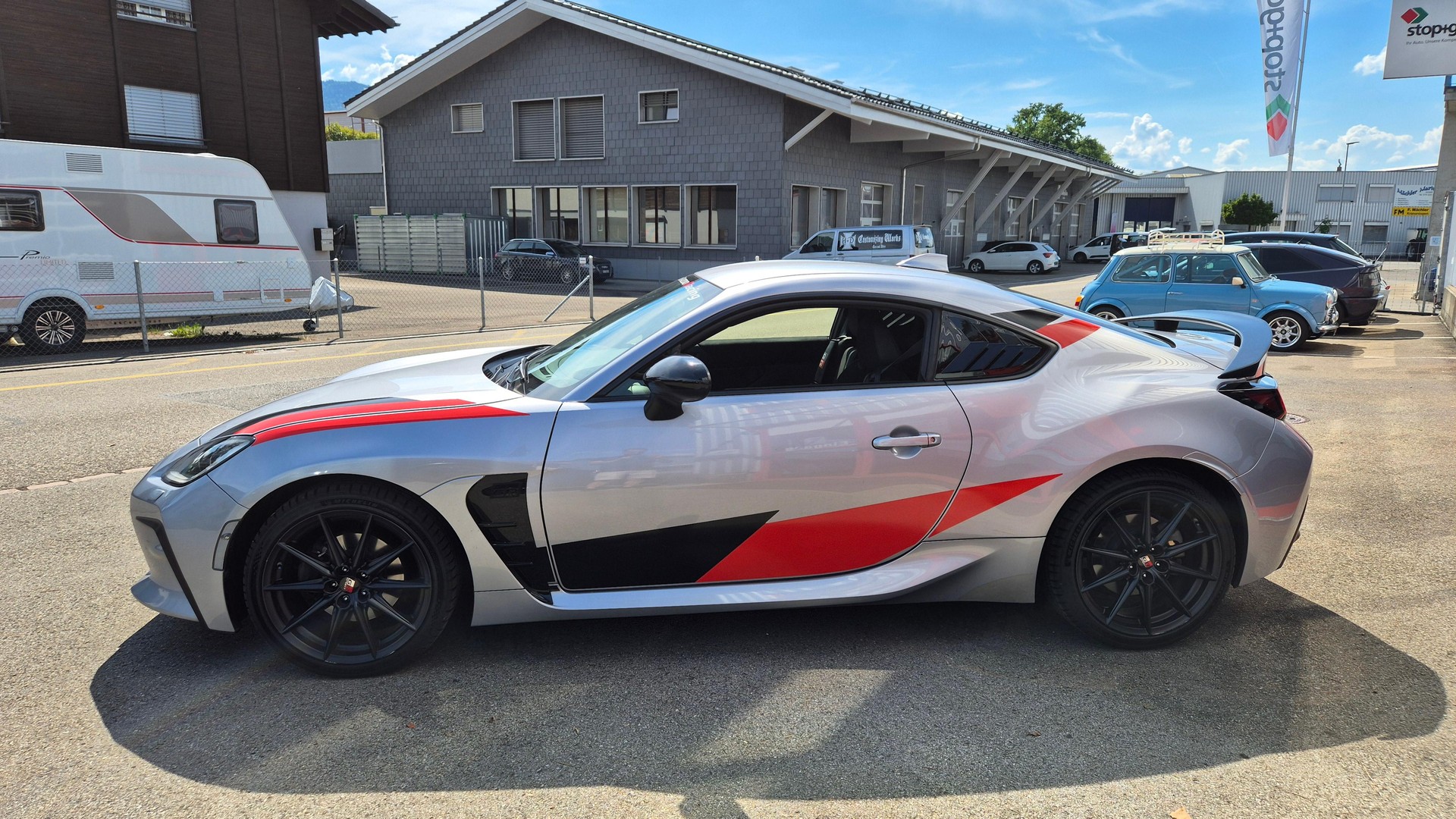 TOYOTA GR86 2.4 Sport+-showroom-element-3