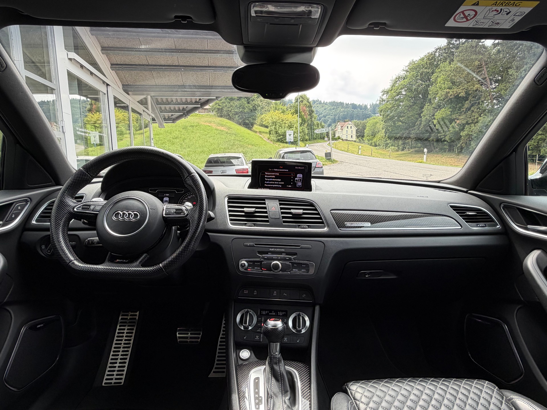 AUDI RS Q3 2.5 TFSI quattro S-tronic-image-30