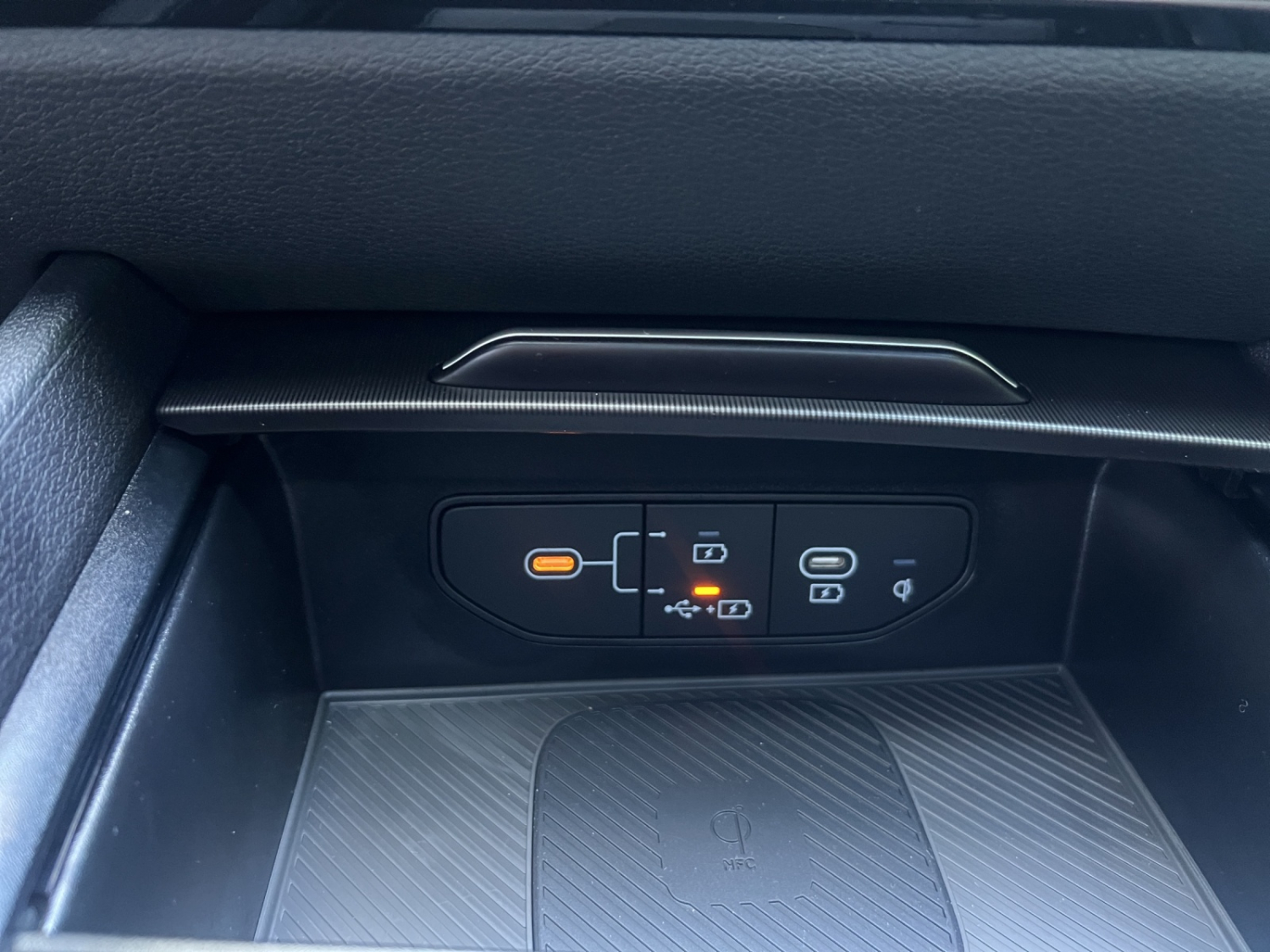 KIA Sportage 1.6 T-GDi Hybrid GT-Line-image-15