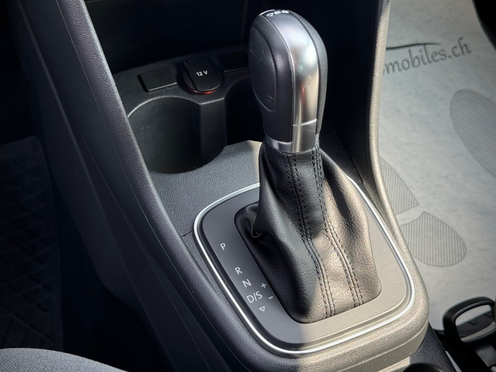 VW Polo 1.2 TSI BMT Comfortline DSG - Véhicule Suisse (CH)-image-14