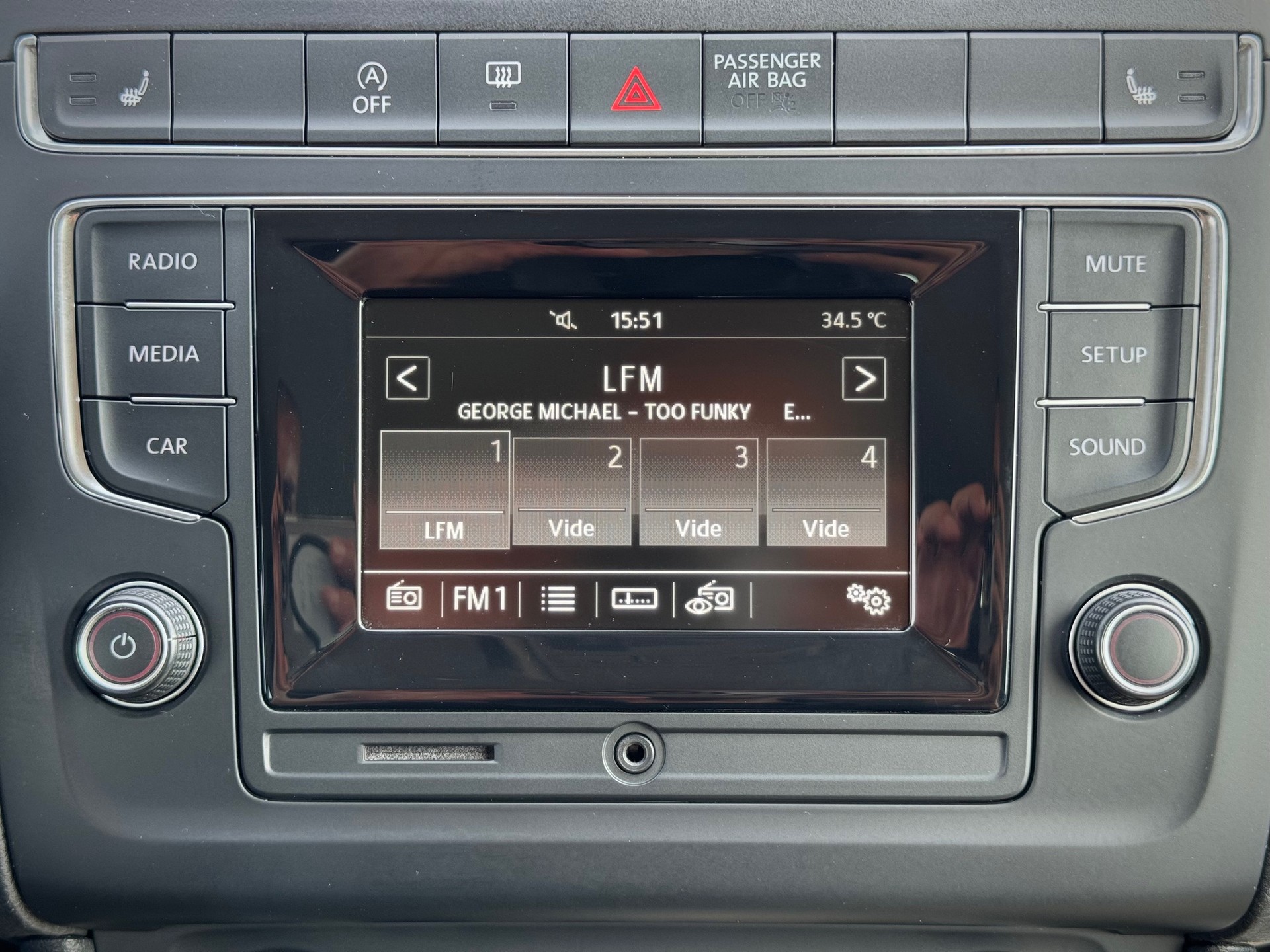 VW Polo 1.2 TSI BMT Comfortline DSG - Véhicule Suisse (CH)-image-12