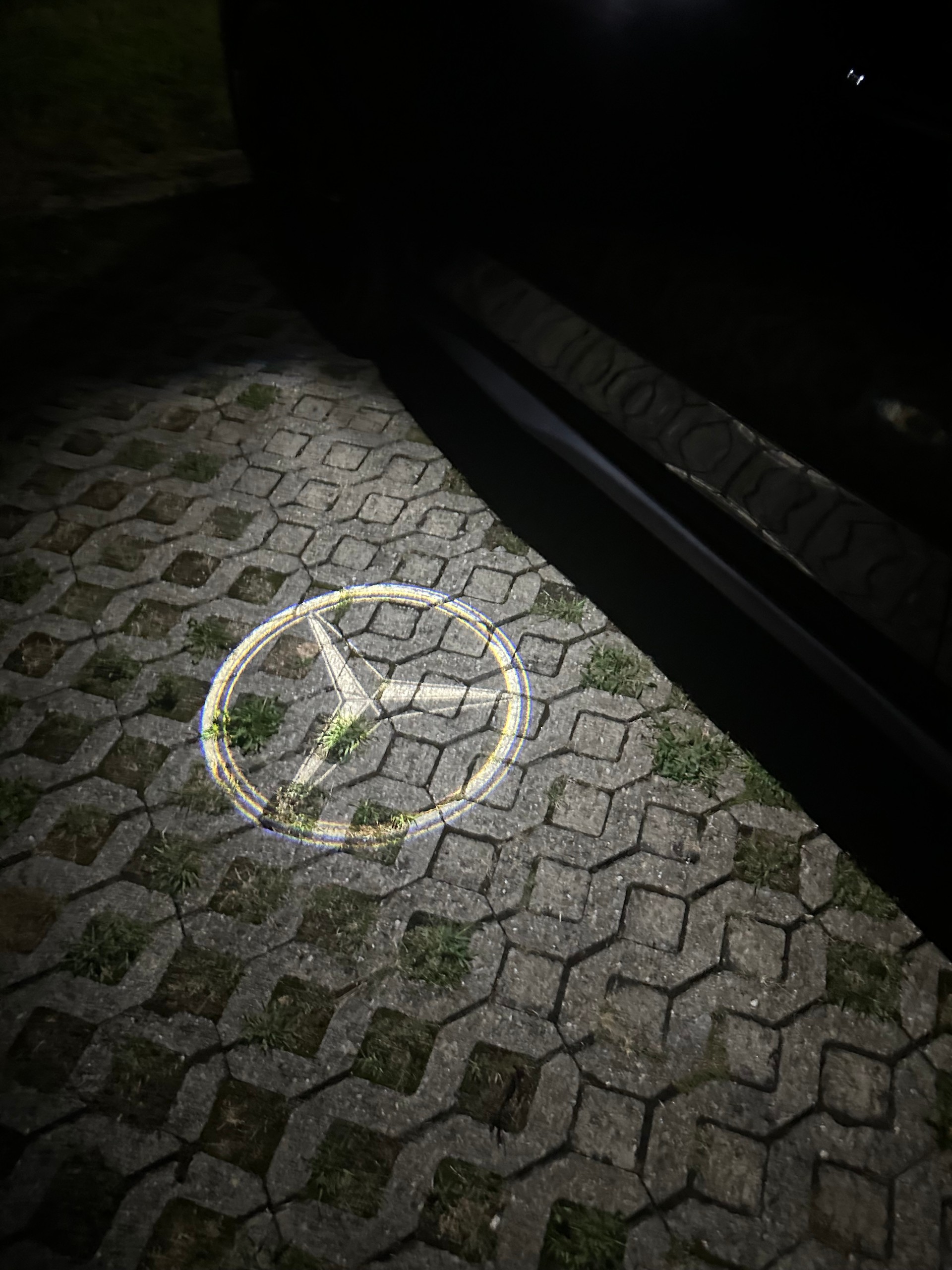 MERCEDES-BENZ GLC 300 4Matic AMG Line 9G-Tronic (AMG Optik)-image-21