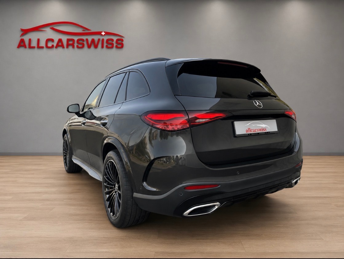 MERCEDES-BENZ GLC 300 4Matic AMG Line 9G-Tronic-showroom-element-3