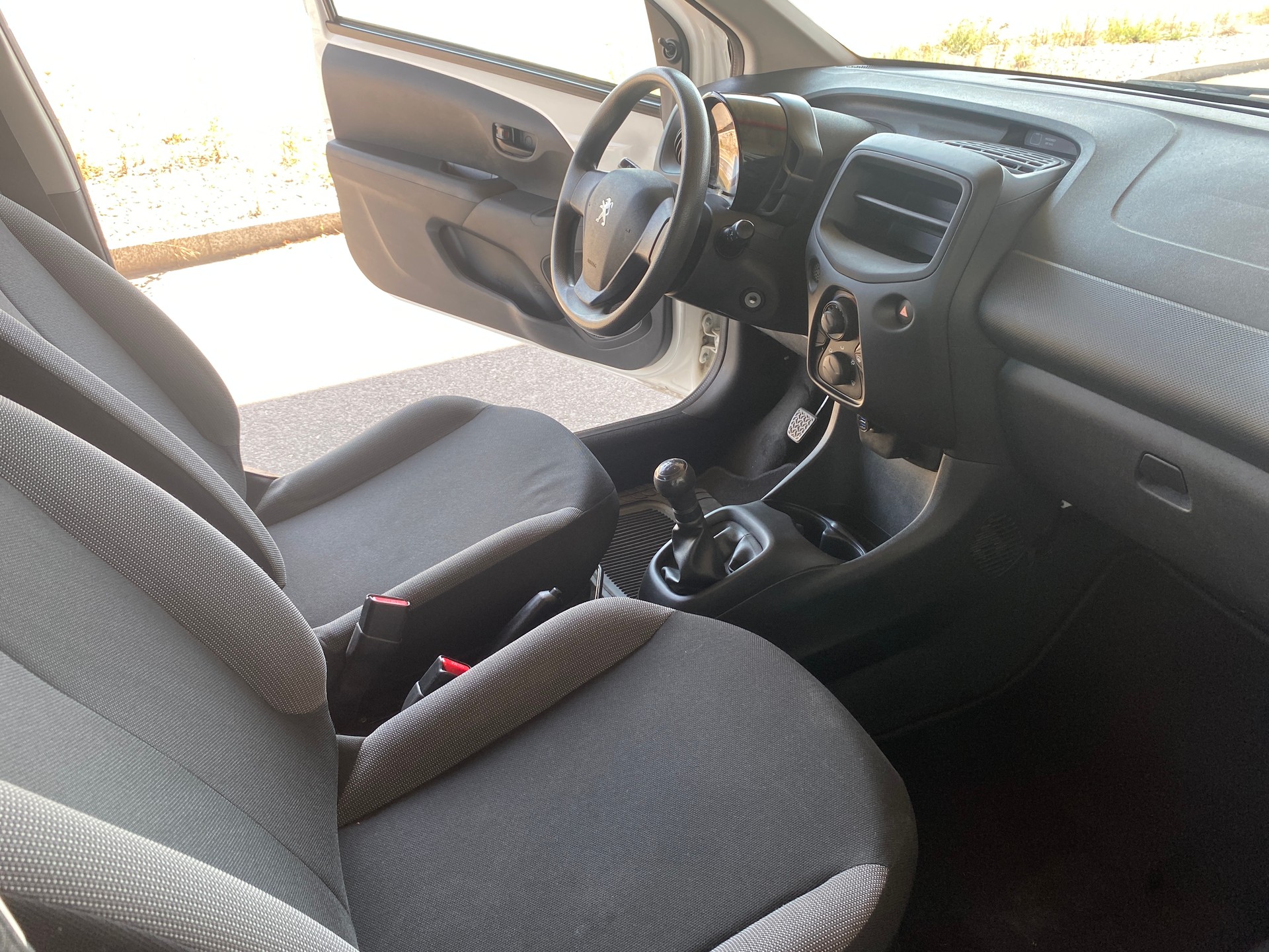 PEUGEOT 108 1.0 VTi Access-image-5