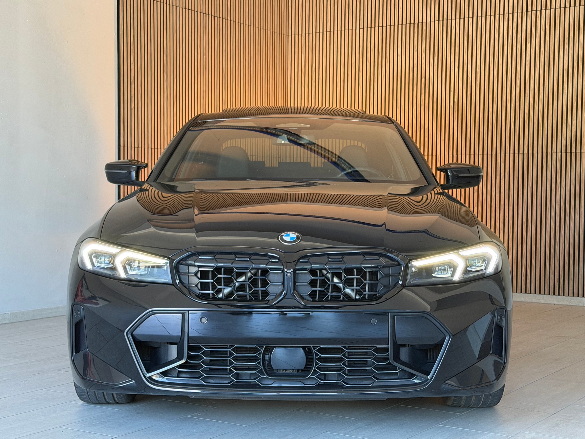 BMW M340i xDrive 48V Steptronic M Sport Pro CARBON-showroom-element-2