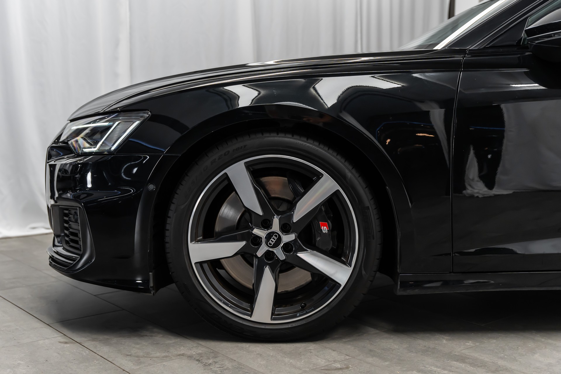 AUDI S6 Avant 3.0 TDI quattro tiptronic *Matrix*Panorama*20"Alu*360°*AHK*-image-4
