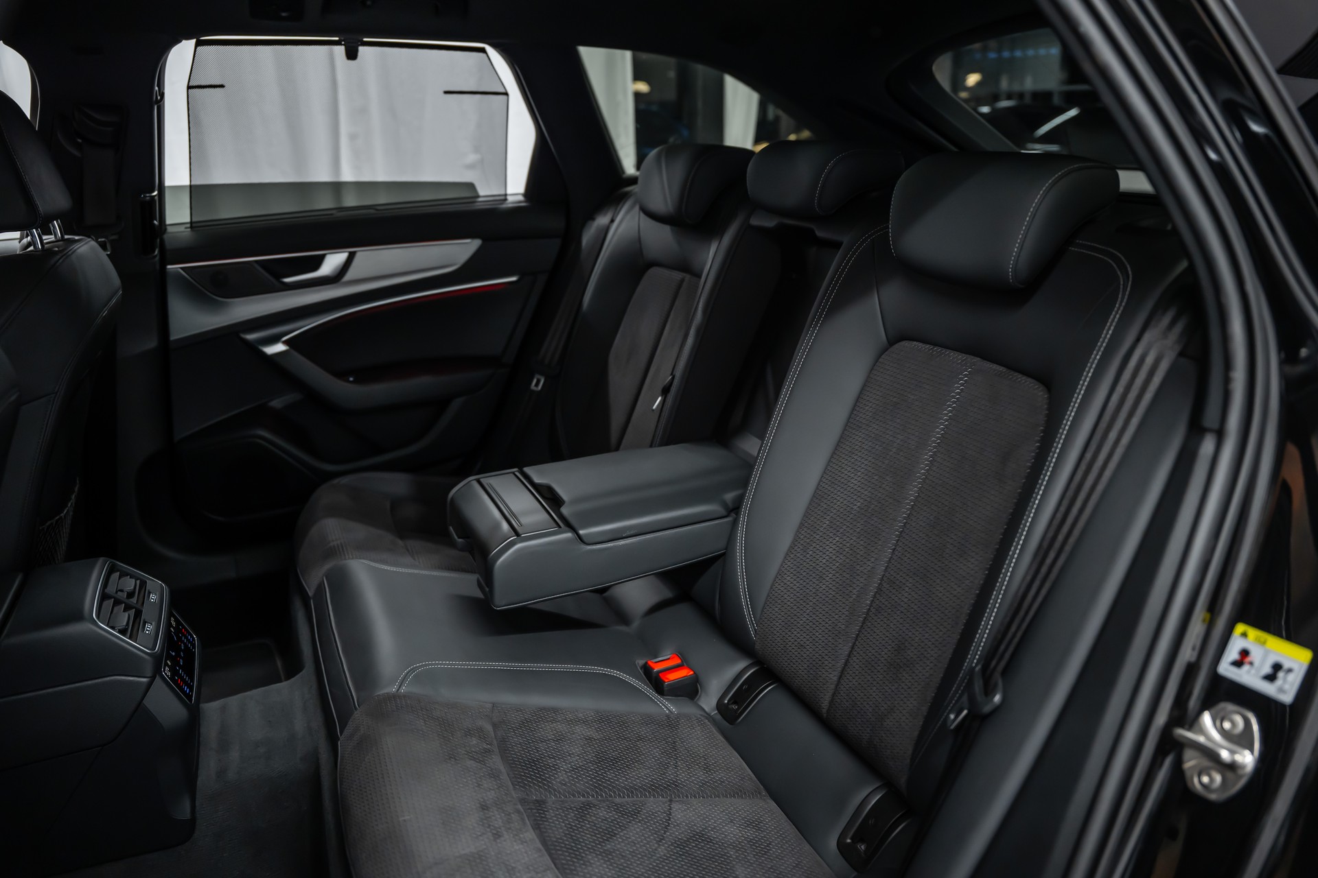 AUDI S6 Avant 3.0 TDI quattro tiptronic *Matrix*Panorama*20"Alu*360°*AHK*-image-16