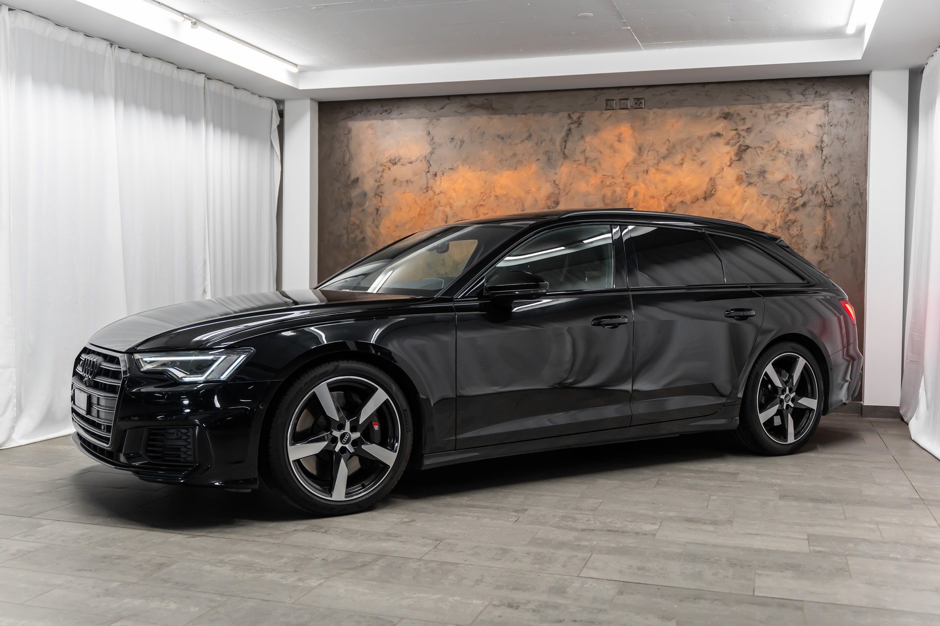 AUDI S6 Avant 3.0 TDI quattro tiptronic *Matrix*Panorama*20"Alu*360°*AHK*-showroom-element-2