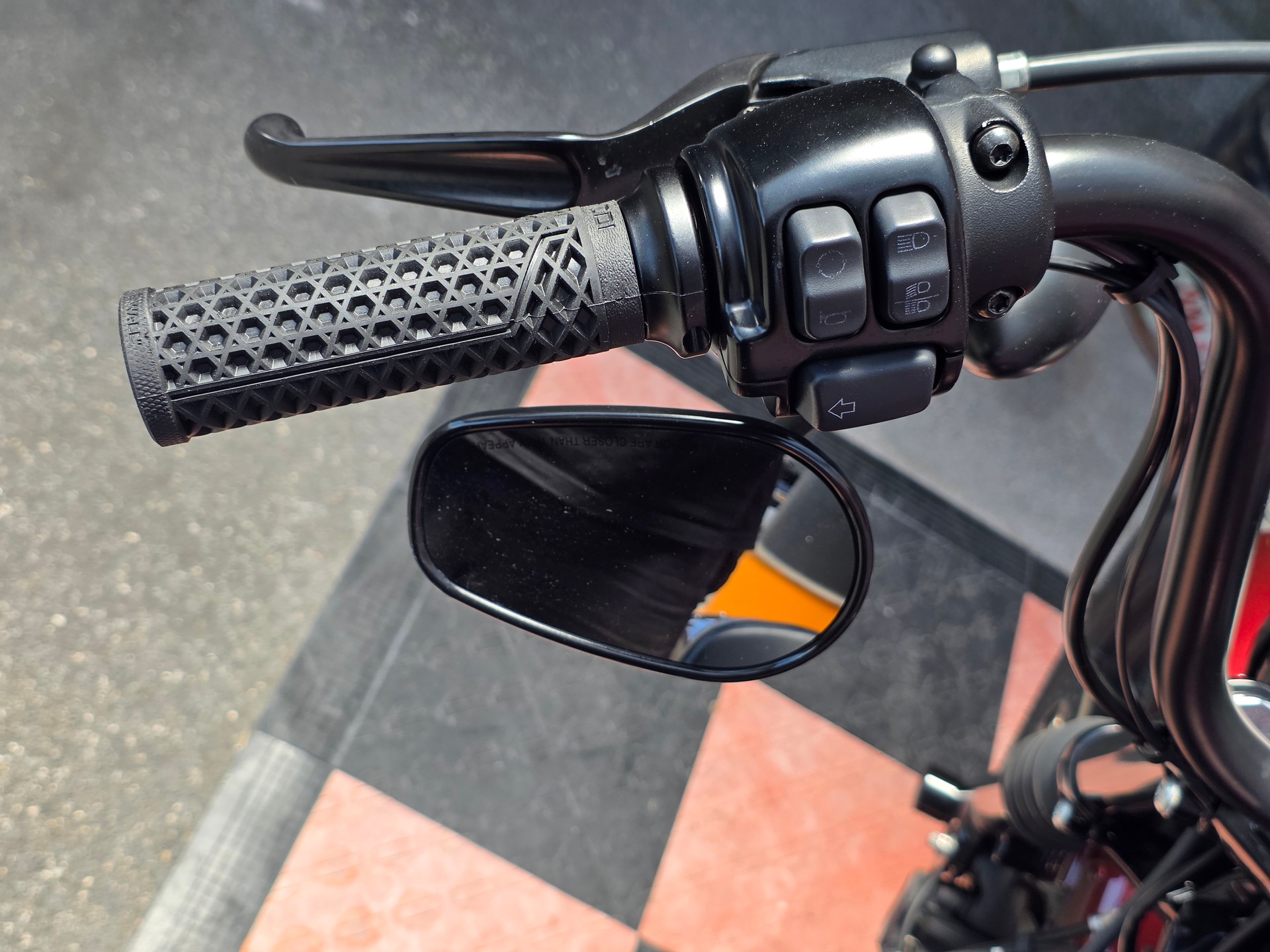 HARLEY-DAVIDSON XL 1200 NS Iron ABS-image-11