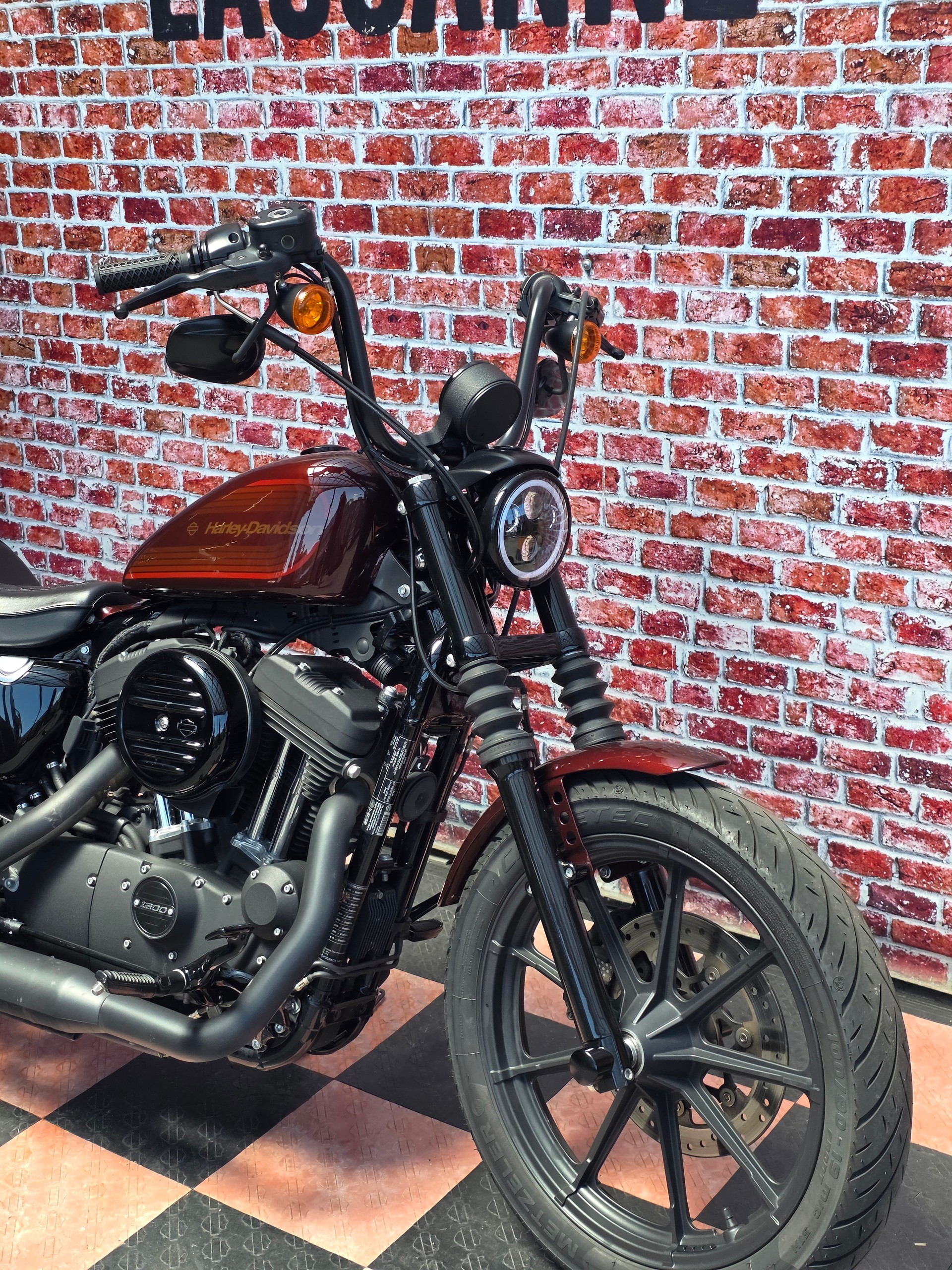 HARLEY-DAVIDSON XL 1200 NS Iron ABS-image-5