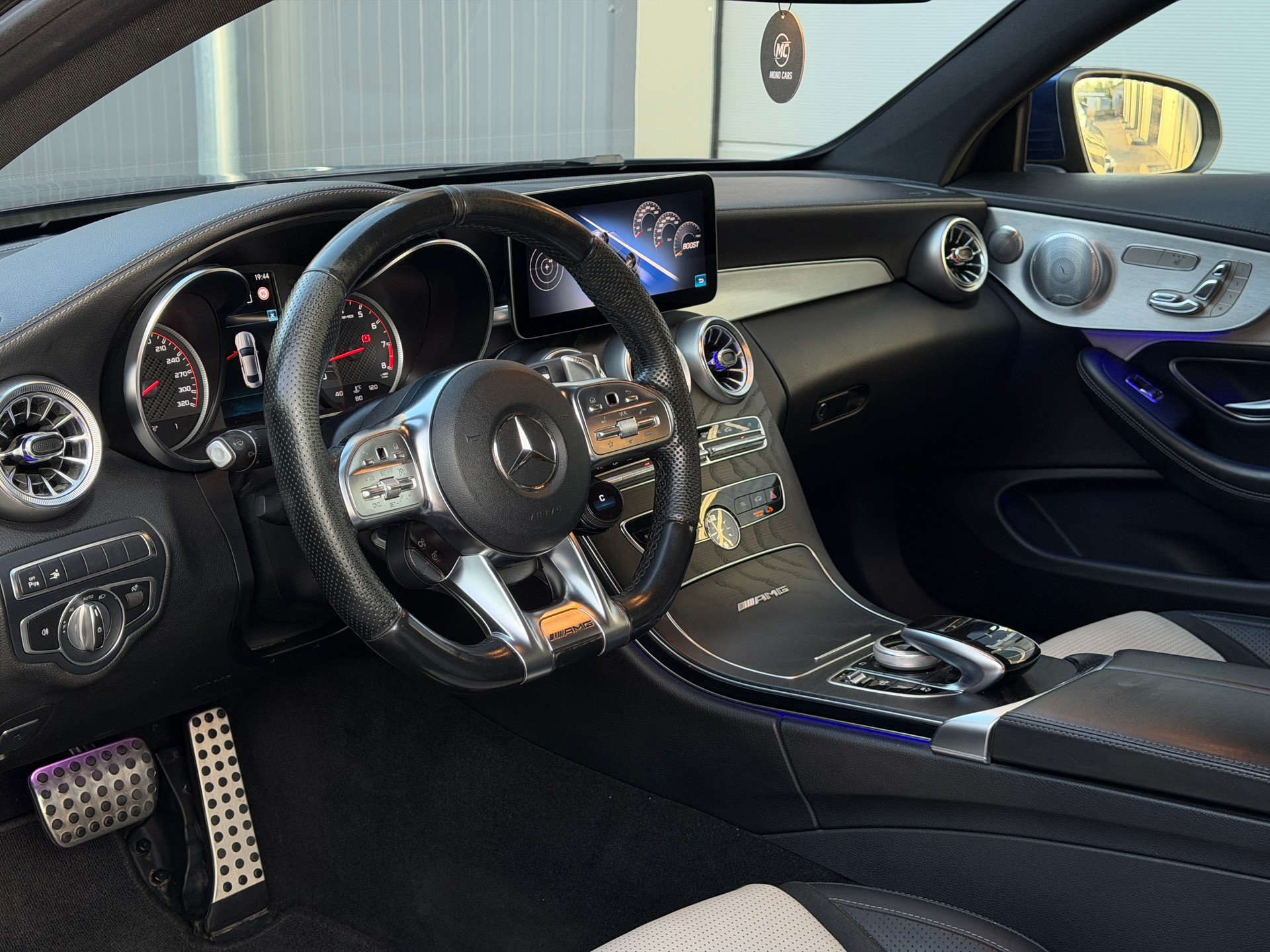 MERCEDES-BENZ C 63 S AMG Speedshift Facelift-image-13
