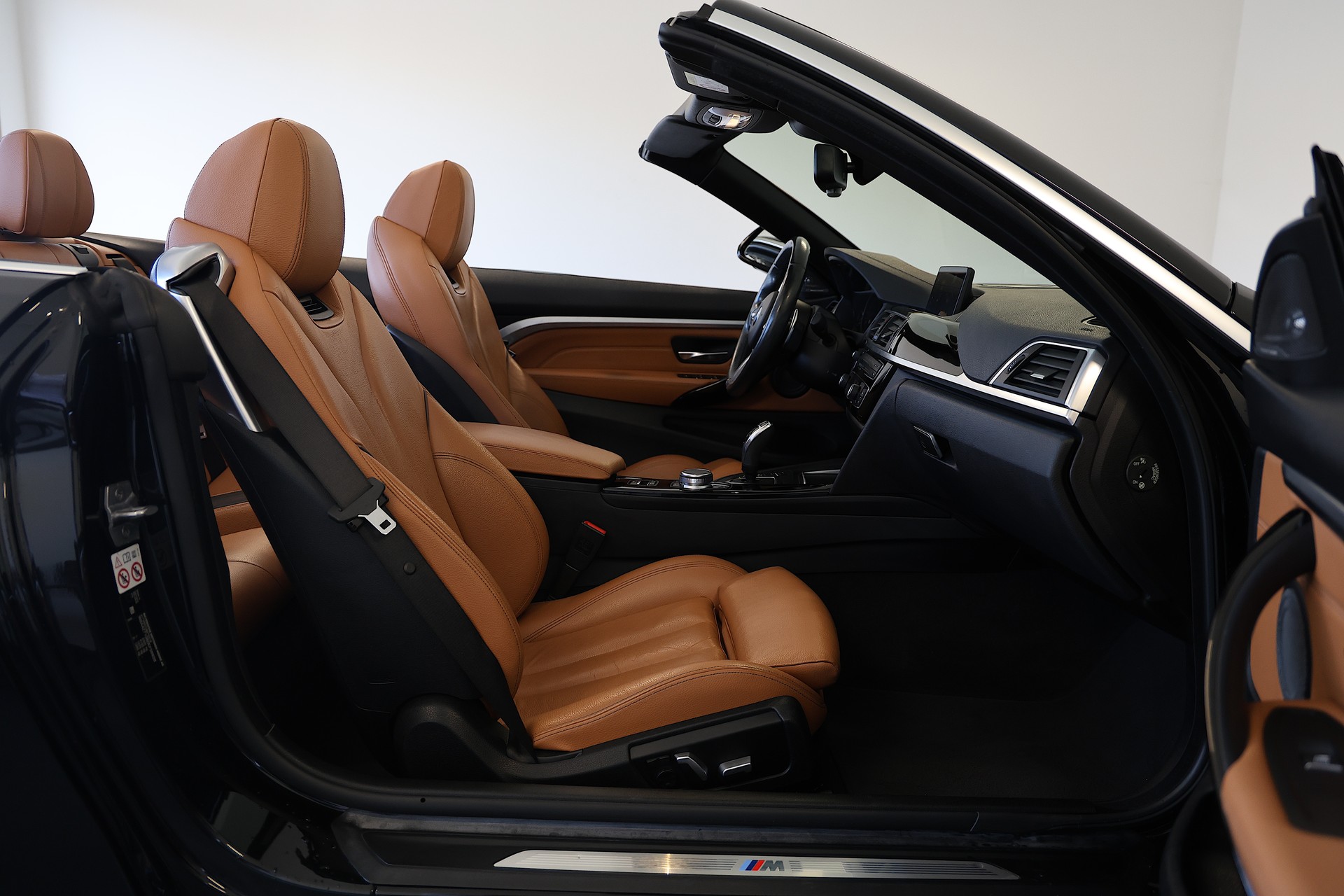 BMW 440i xDrive SAG Cabrio-image-11