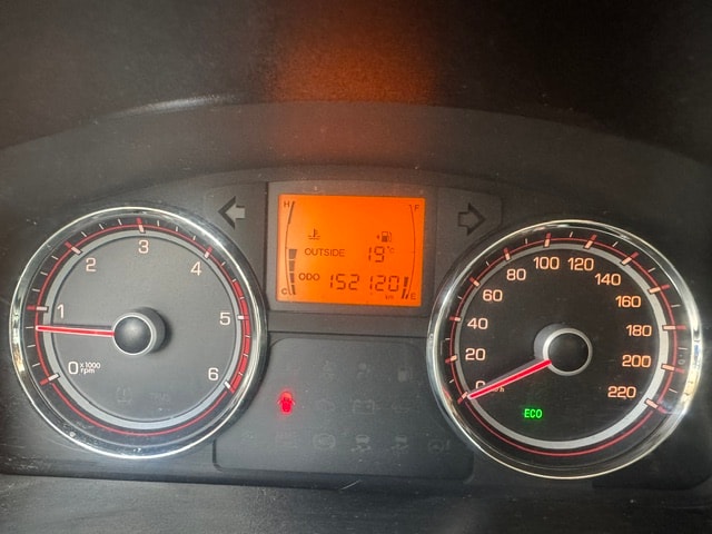 KGM-SsangYong Korando 2.0 e-XDI Sapphire 4WD-image-8