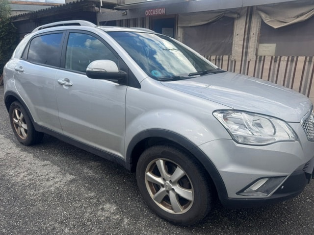 KGM-SsangYong Korando 2.0 e-XDI Sapphire 4WD-image-3