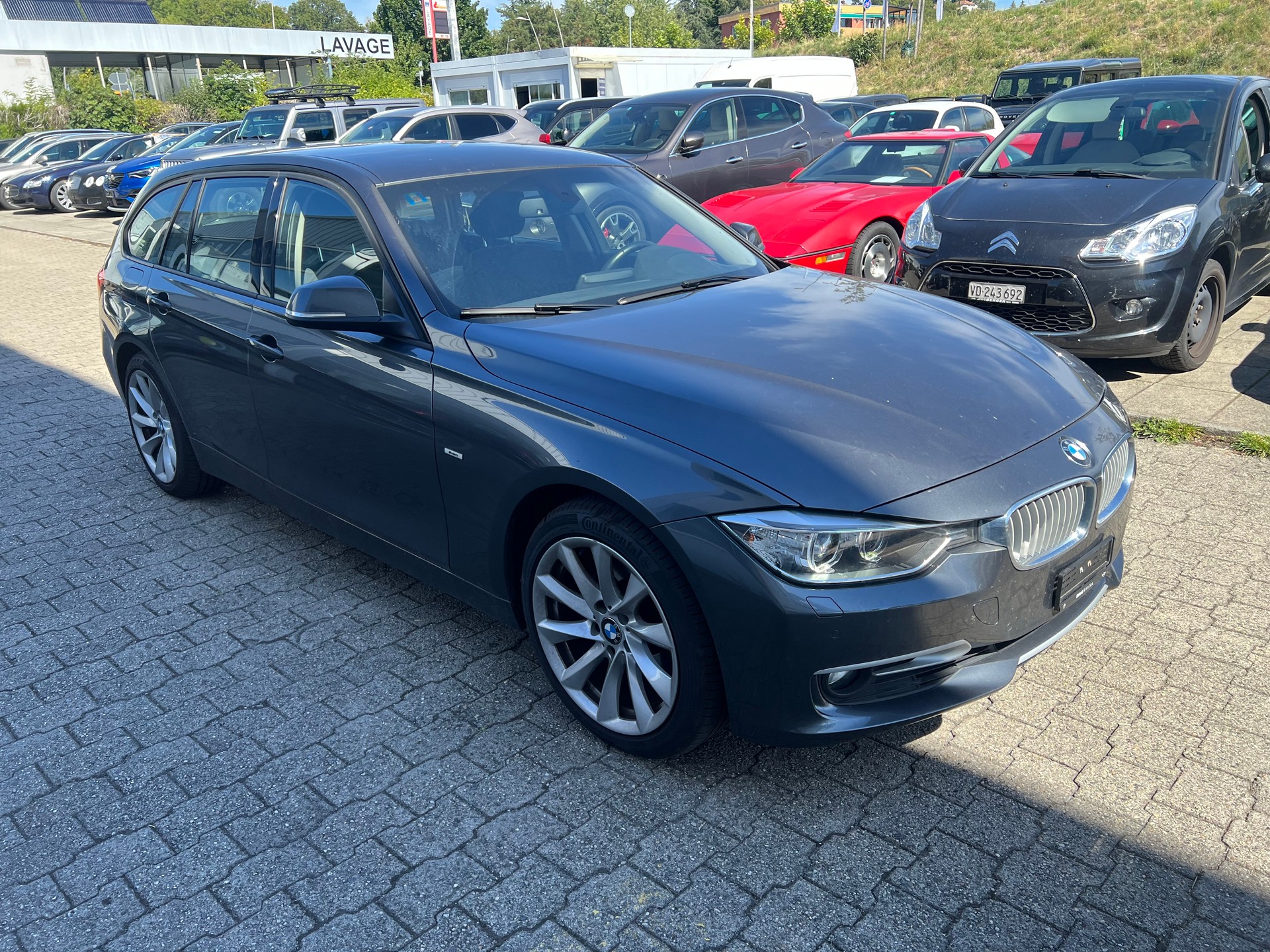 BMW 328i xDrive Touring Modern Line-image-2