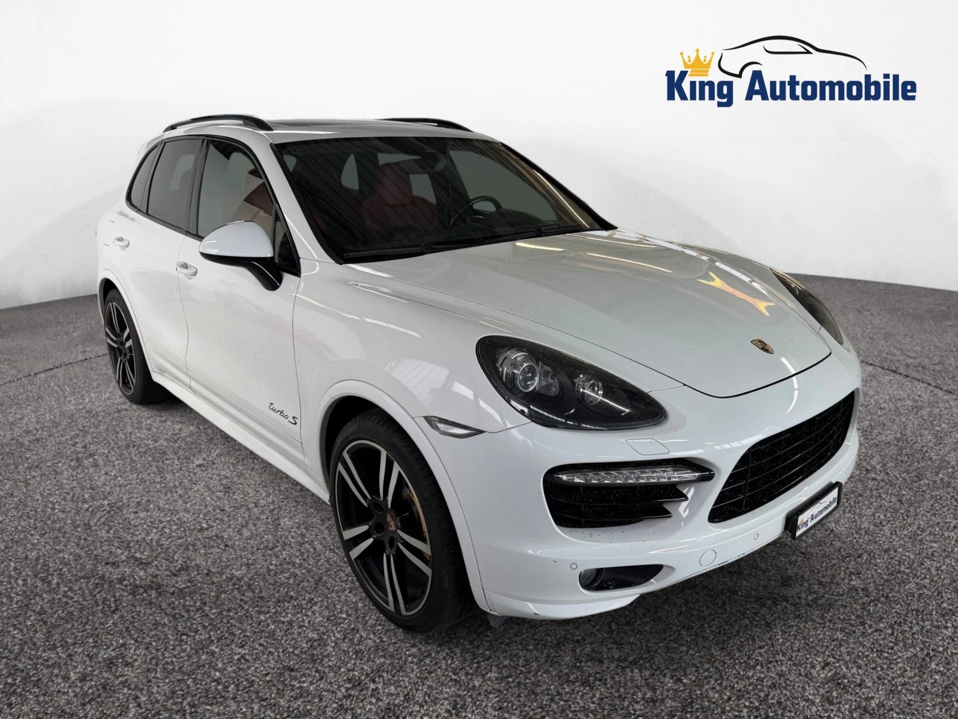 PORSCHE Cayenne Turbo S | AHK 3.5t. | Pano Dach | Sitz-Belüftung | RF-Kamera