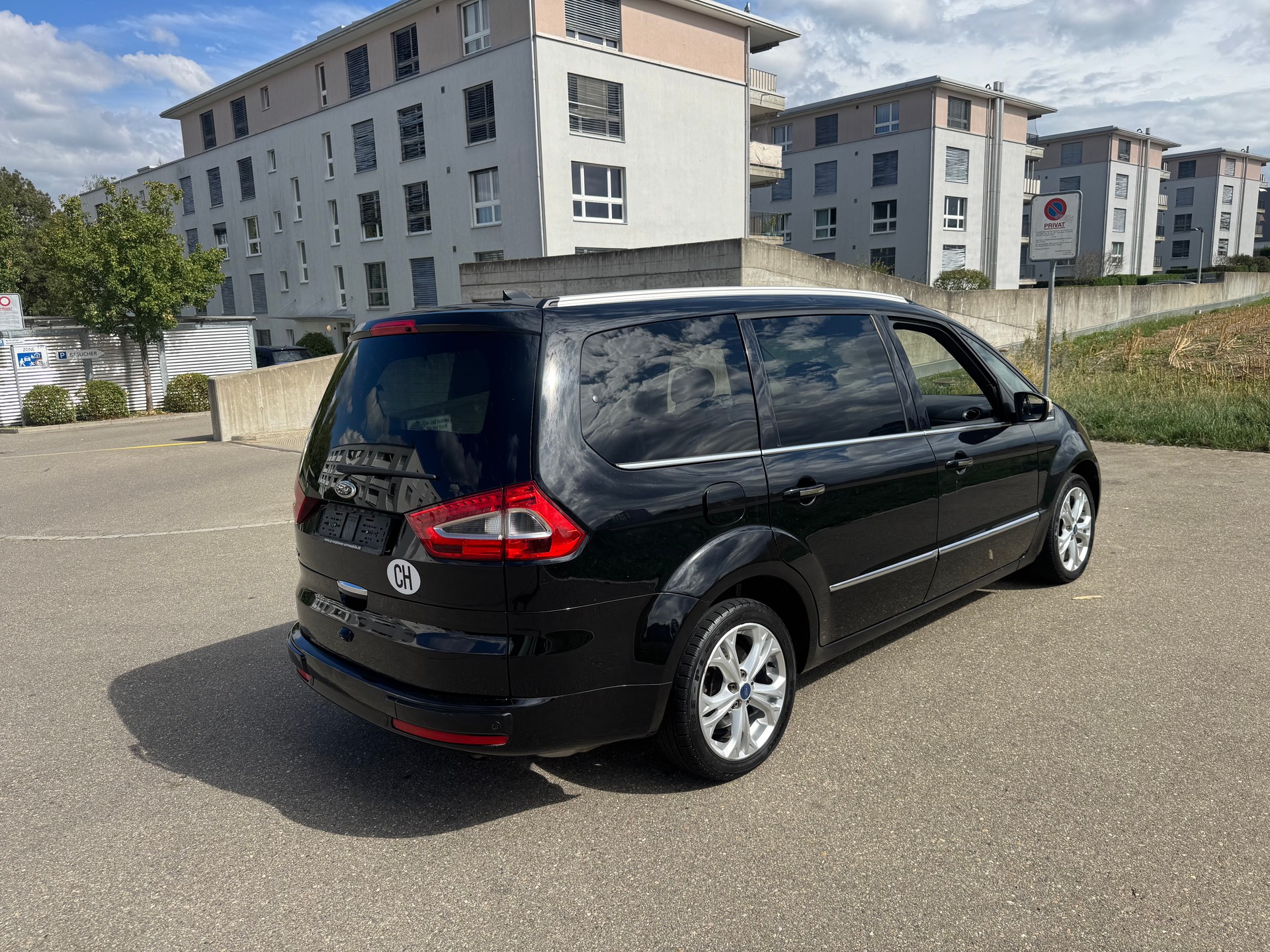 FORD Galaxy 2.0 SCTi Ghia PowerShift-image-6