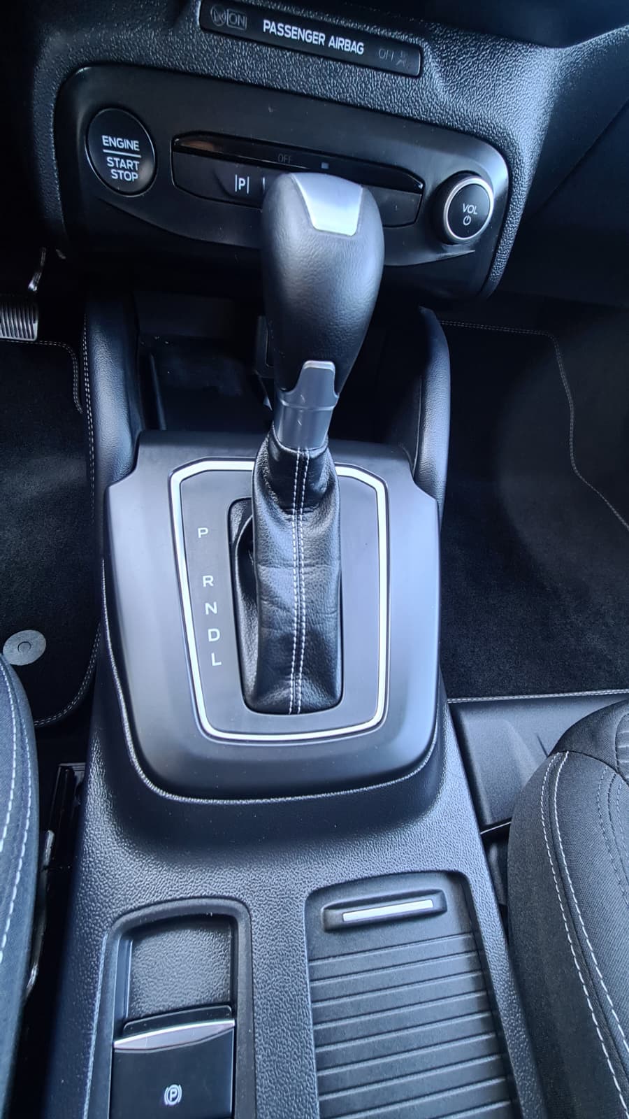 FORD Focus 1.0 MHEV Titanium X Automat-image-13