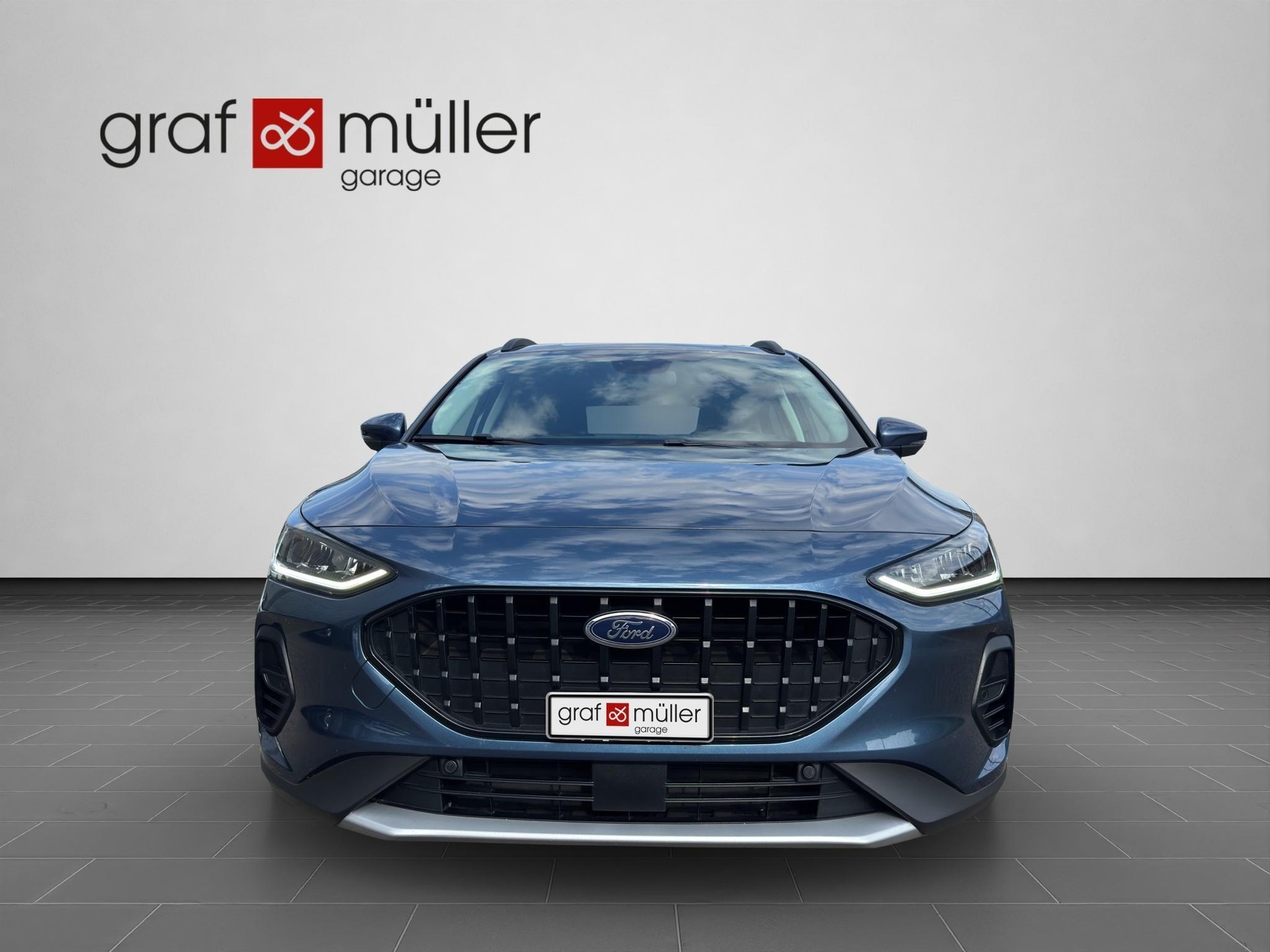 FORD Focus 1.0i EcoB Hybrid 155 Active X-showroom-element-2