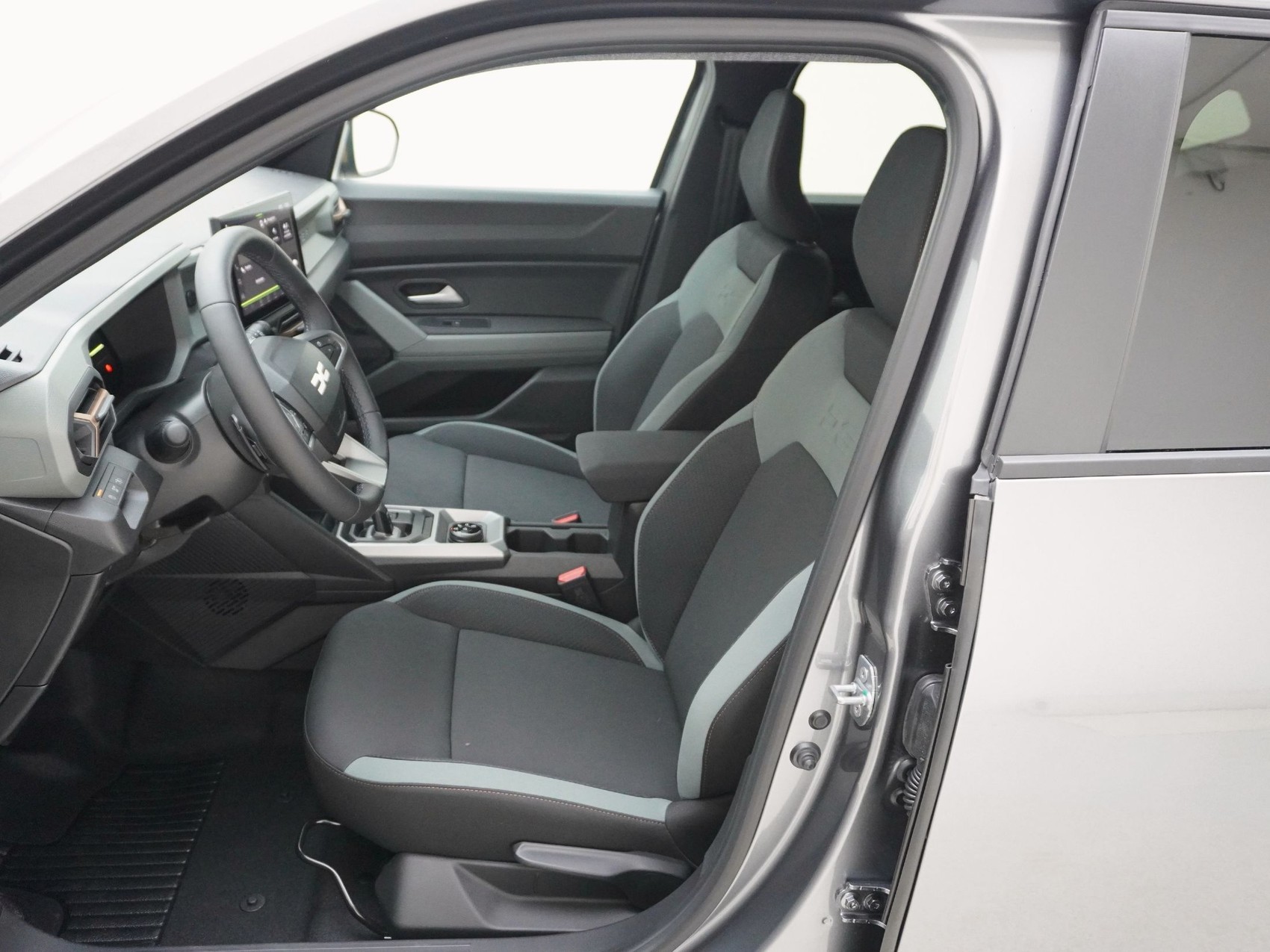 DACIA Duster 1.2 Hybrid Extreme 4x4-image-12