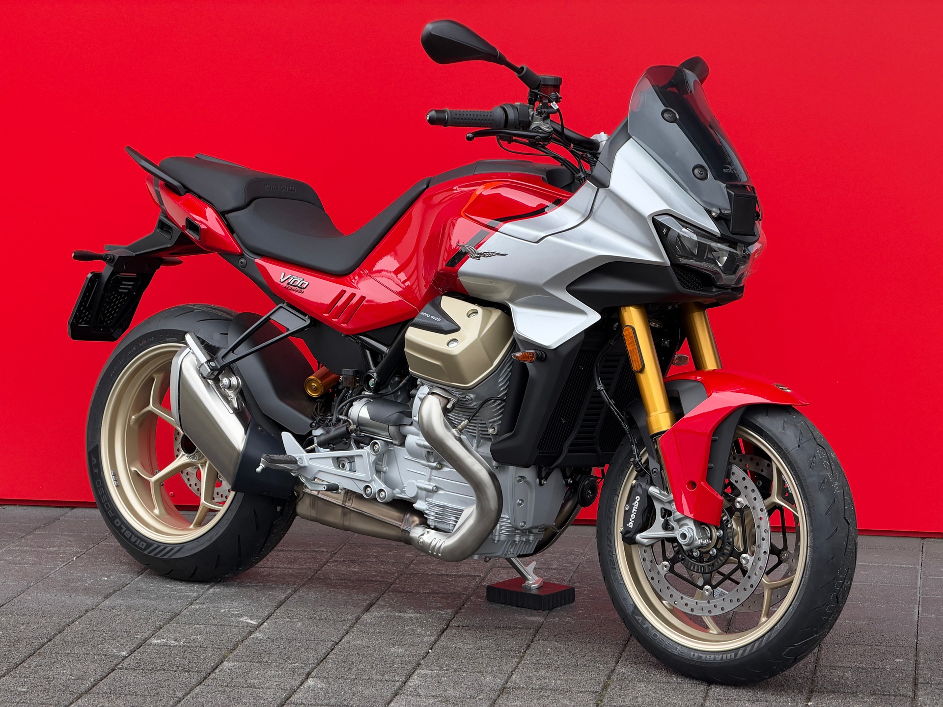 MOTO GUZZI V100 Mandello S E5+-image-2