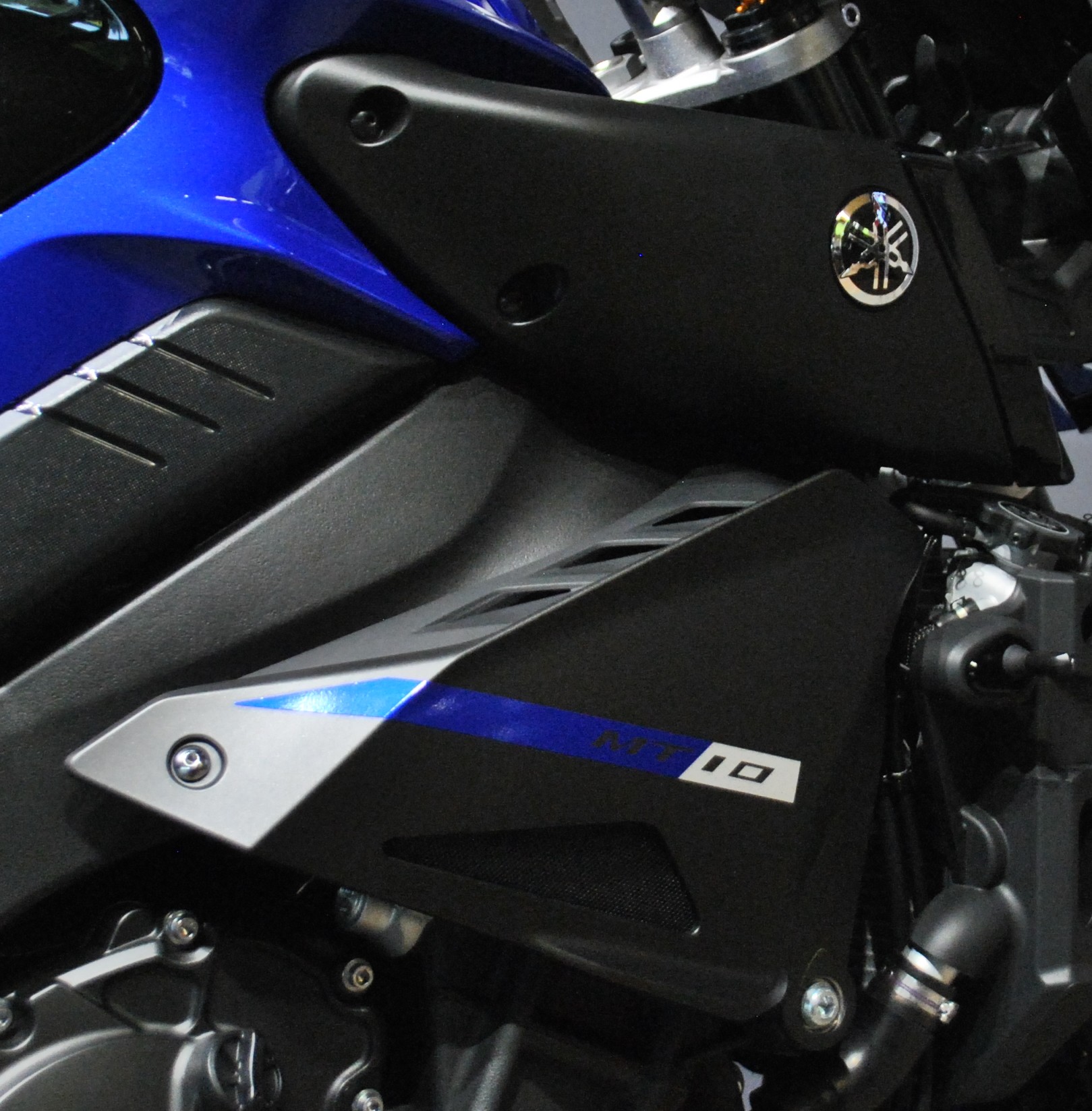 YAMAHA MT-10 ABS-image-6