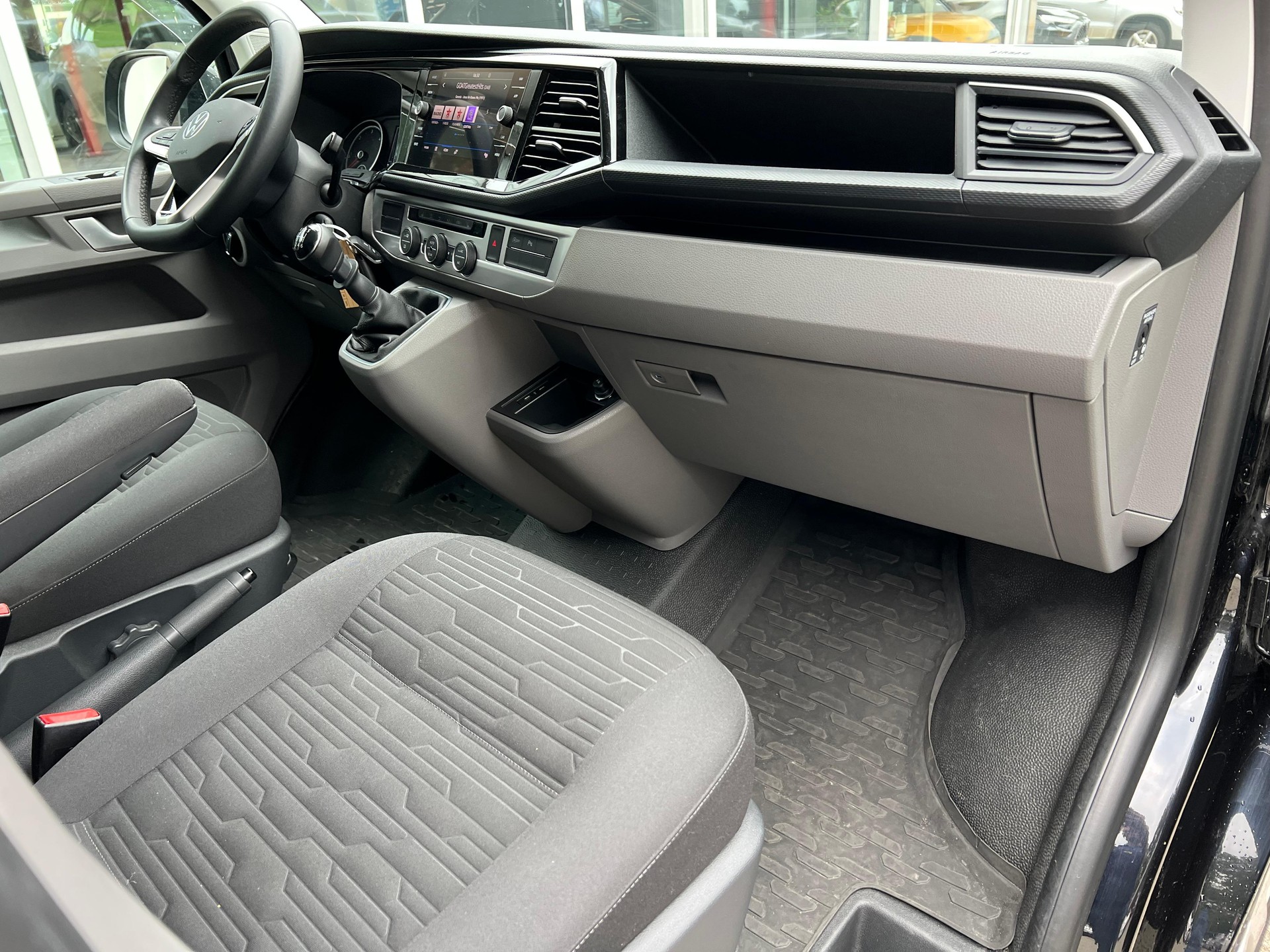 VW T6.1 Caravelle 3400 2.0 TDI 150 Comfortline Liberty 4m-image-12