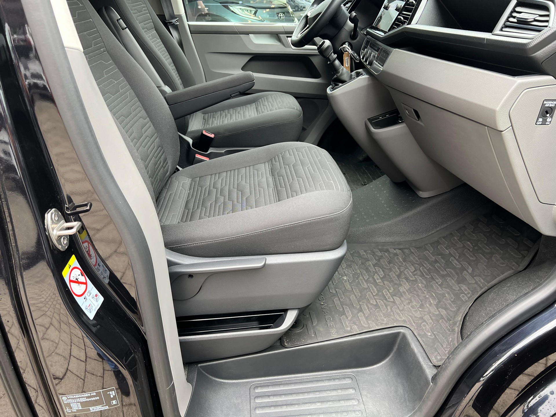 VW T6.1 Caravelle 3400 2.0 TDI 150 Comfortline Liberty 4m-image-11
