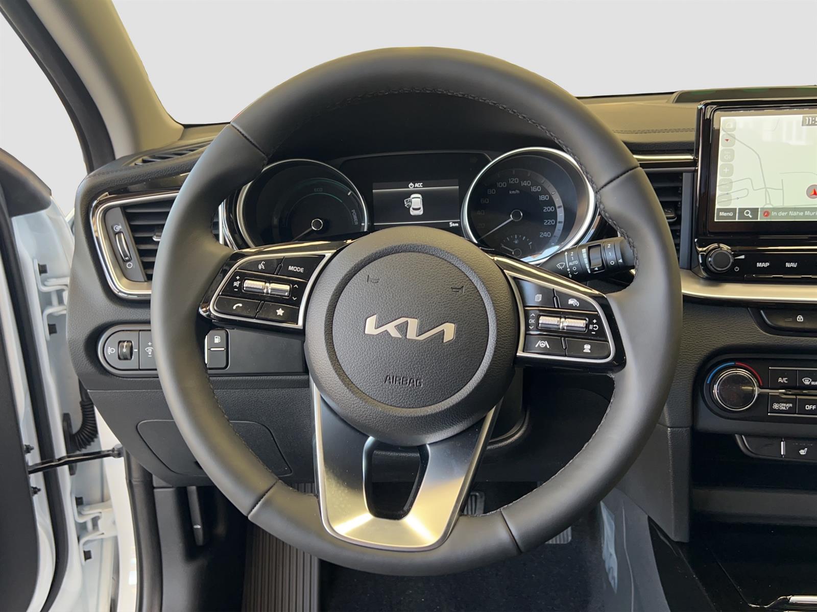 KIA XCeed 1.6 GDi Plug-in Hybrid Power-image-9