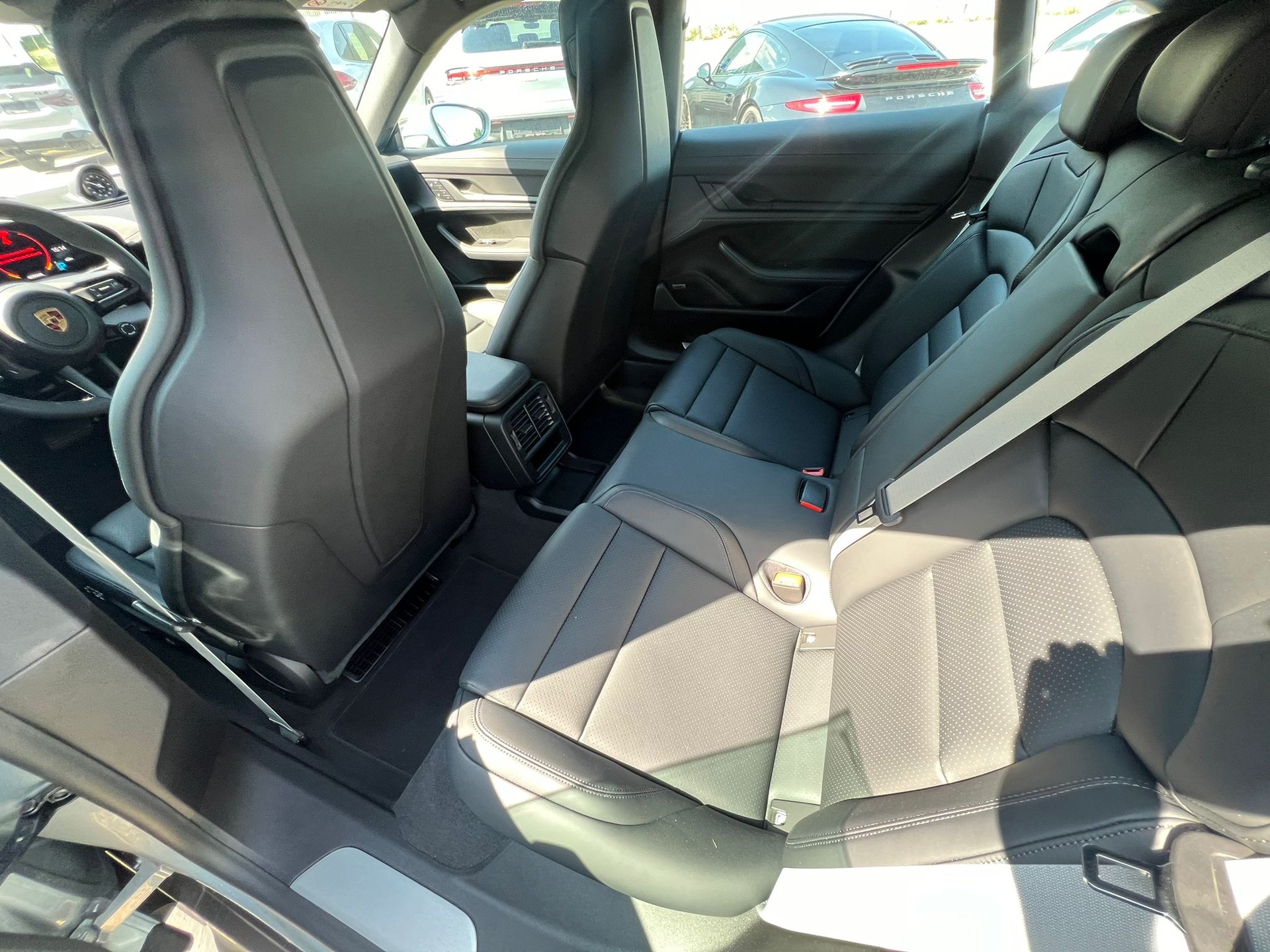 PORSCHE Taycan 4S sport Turismo-image-6