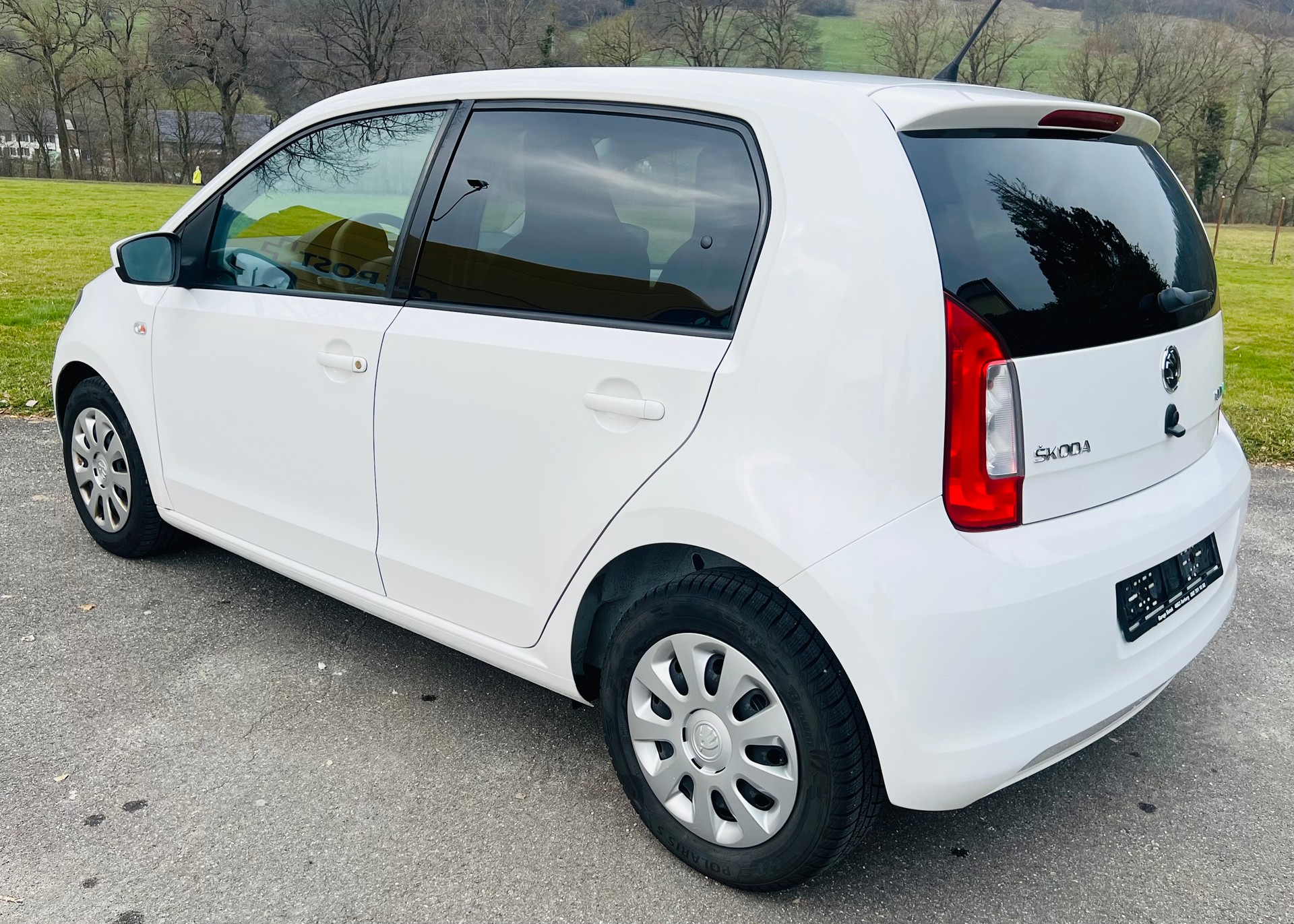 SKODA Citigo 1.0 G-tec Ambition-image-13