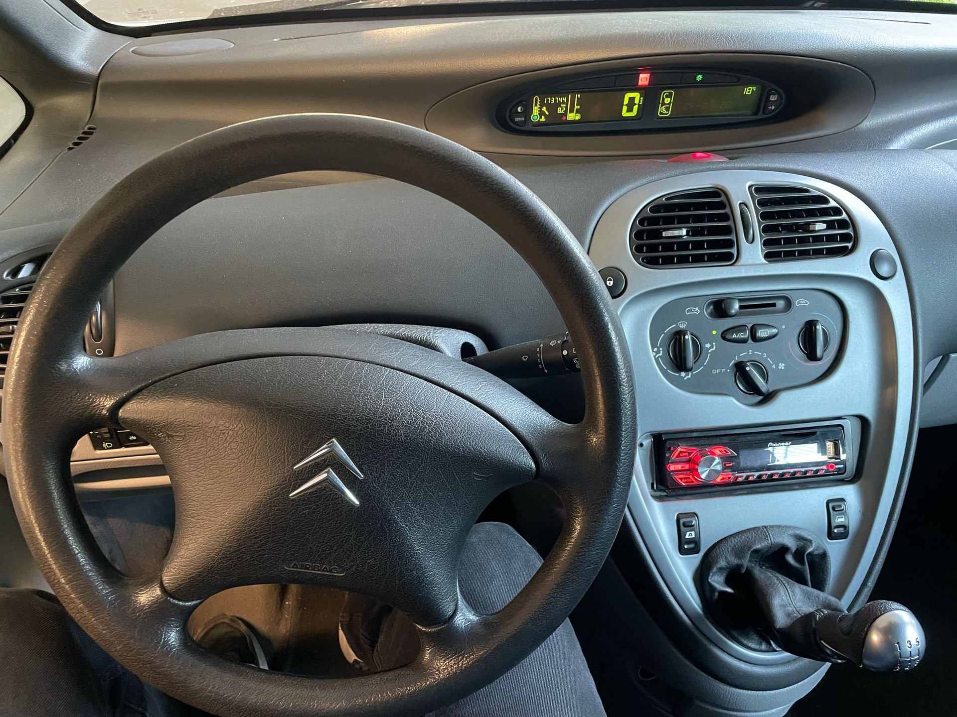 CITROEN Xsara Picasso 1.6i-image-7